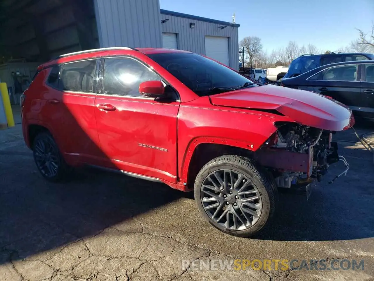 4 Photograph of a damaged car 3C4NJDCN3PT542059 JEEP COMPASS 2023