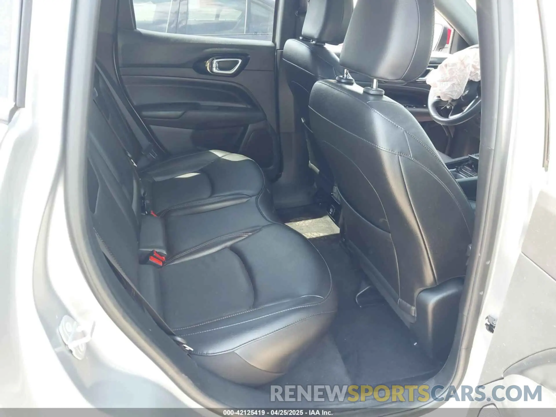 8 Фотография поврежденного автомобиля 3C4NJDCN4PT511404 JEEP COMPASS 2023