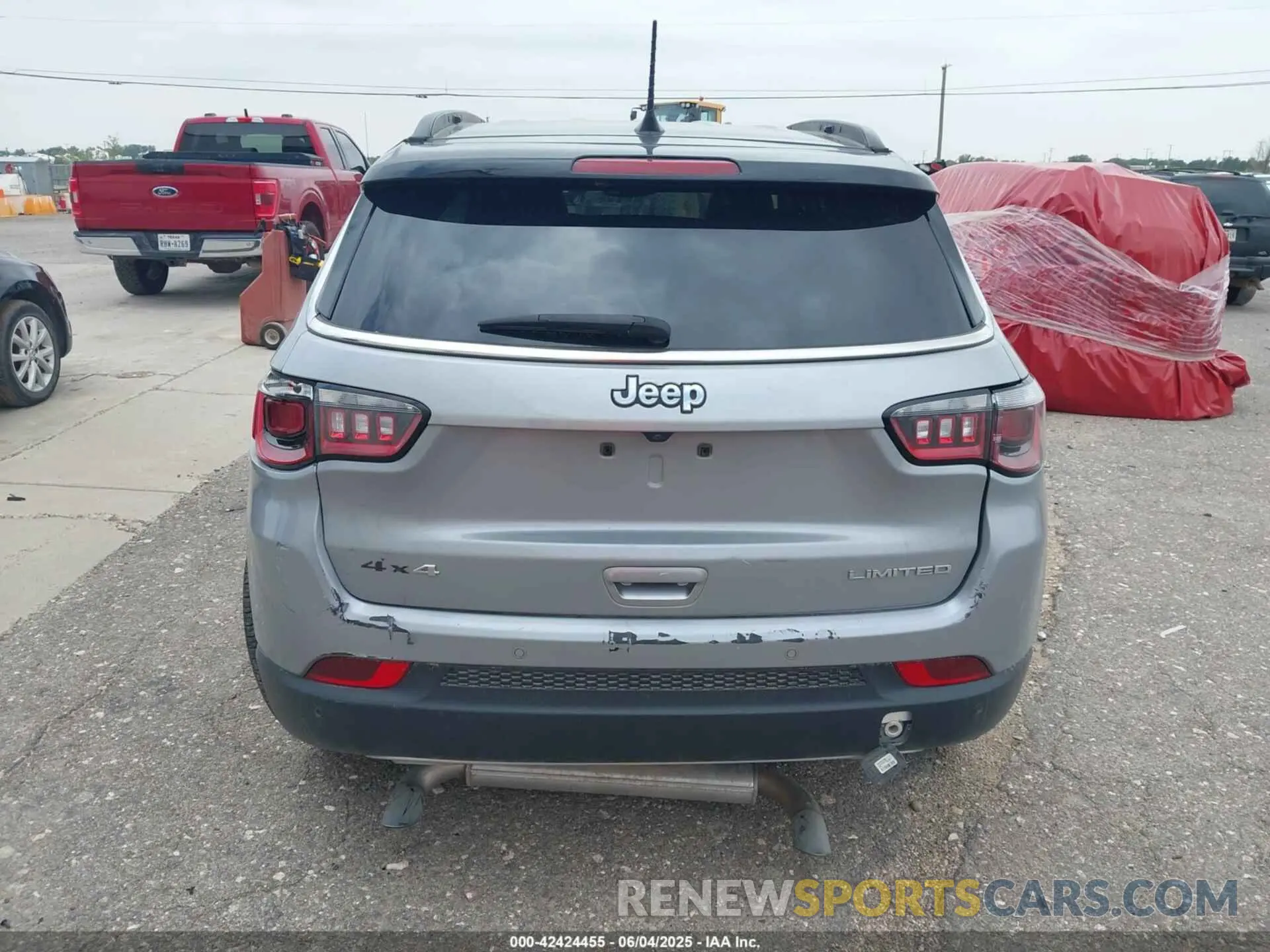 16 Photograph of a damaged car 3C4NJDCN4PT524802 JEEP COMPASS 2023
