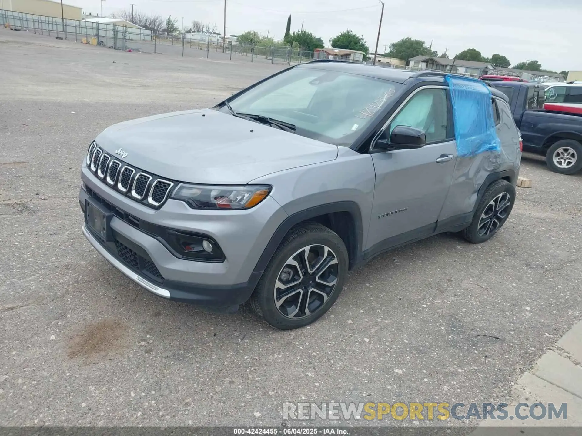 2 Photograph of a damaged car 3C4NJDCN4PT524802 JEEP COMPASS 2023