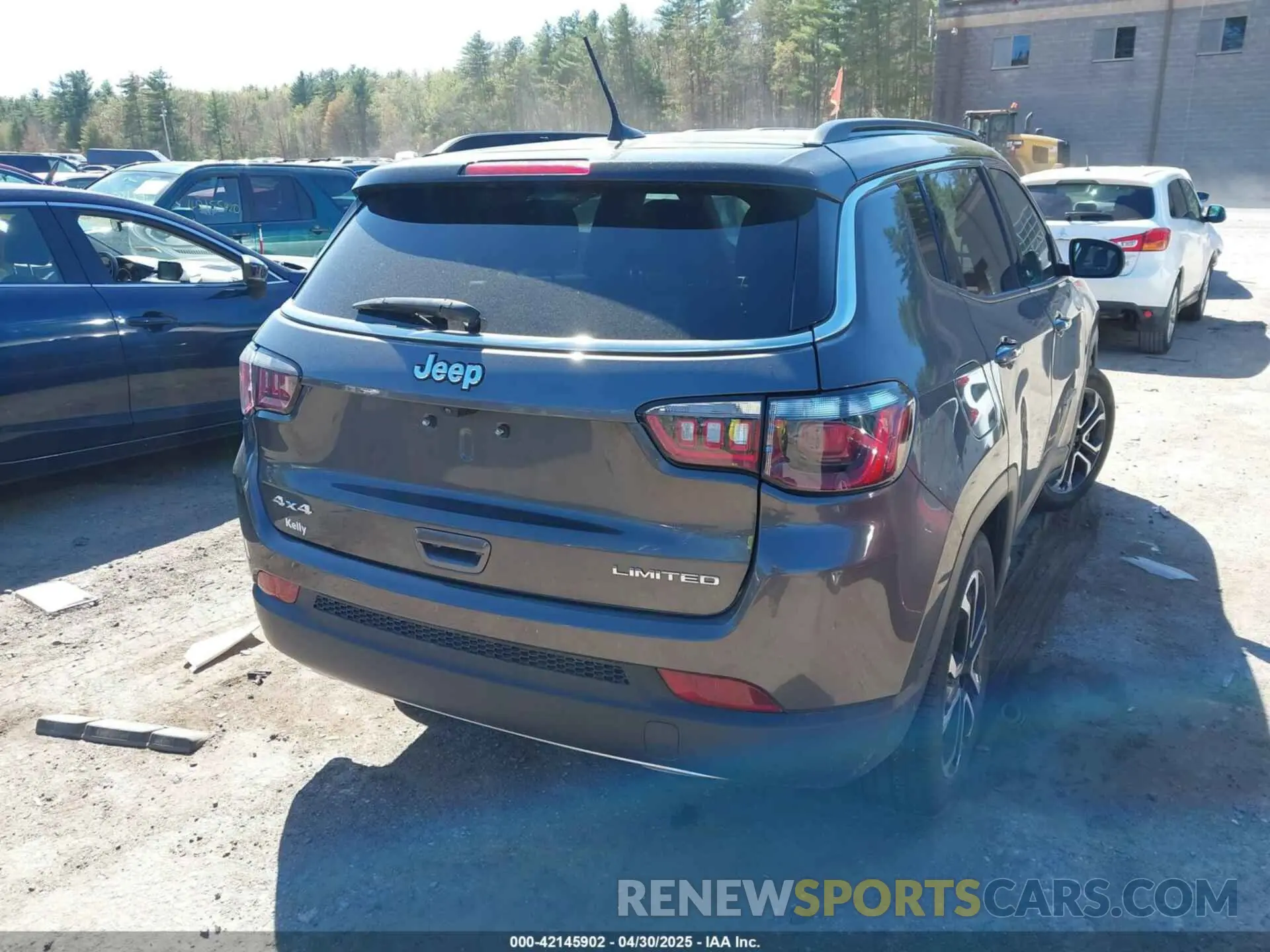 4 Photograph of a damaged car 3C4NJDCN5PT505787 JEEP COMPASS 2023