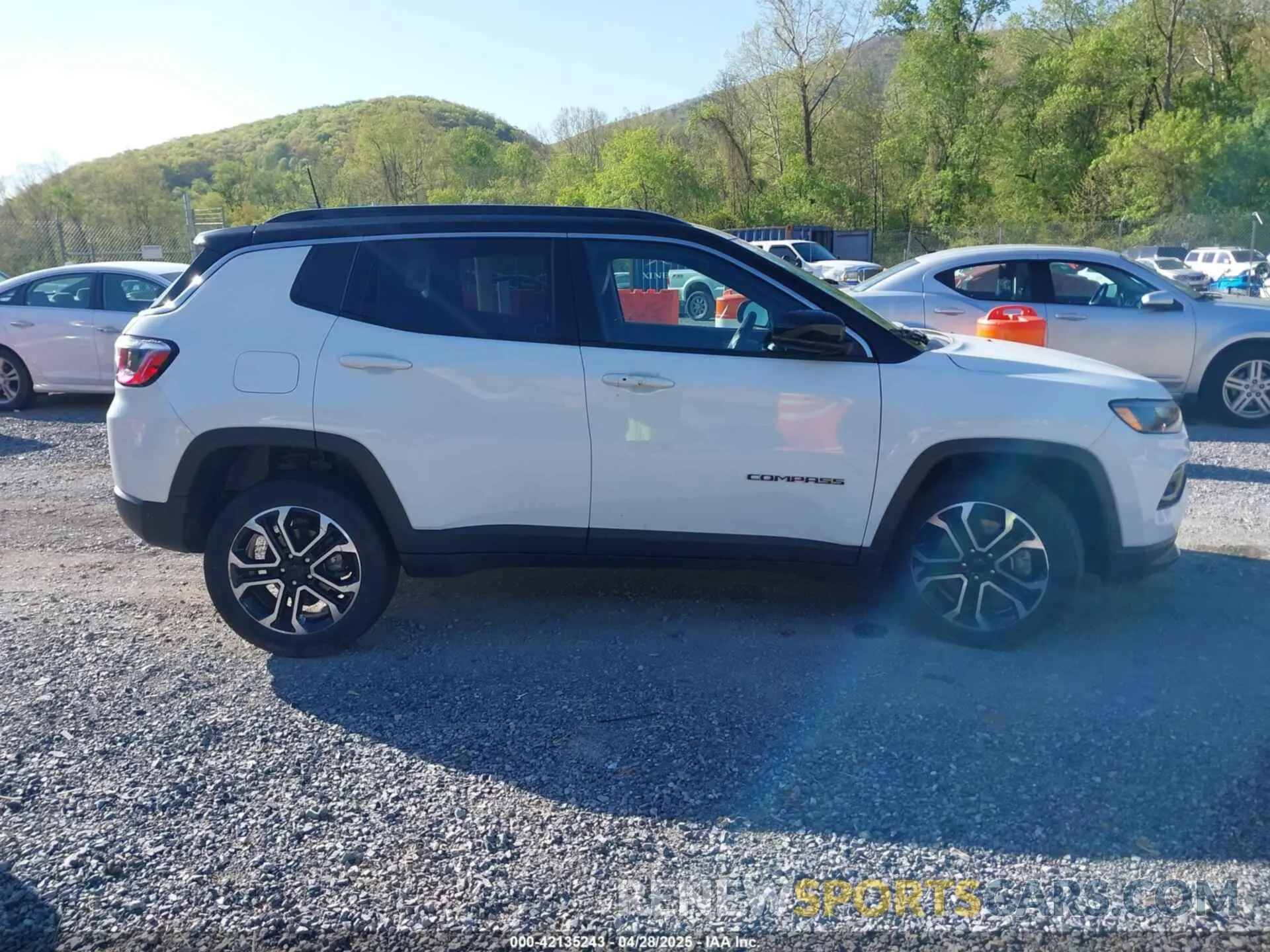 13 Фотография поврежденного автомобиля 3C4NJDCN5PT565844 JEEP COMPASS 2023