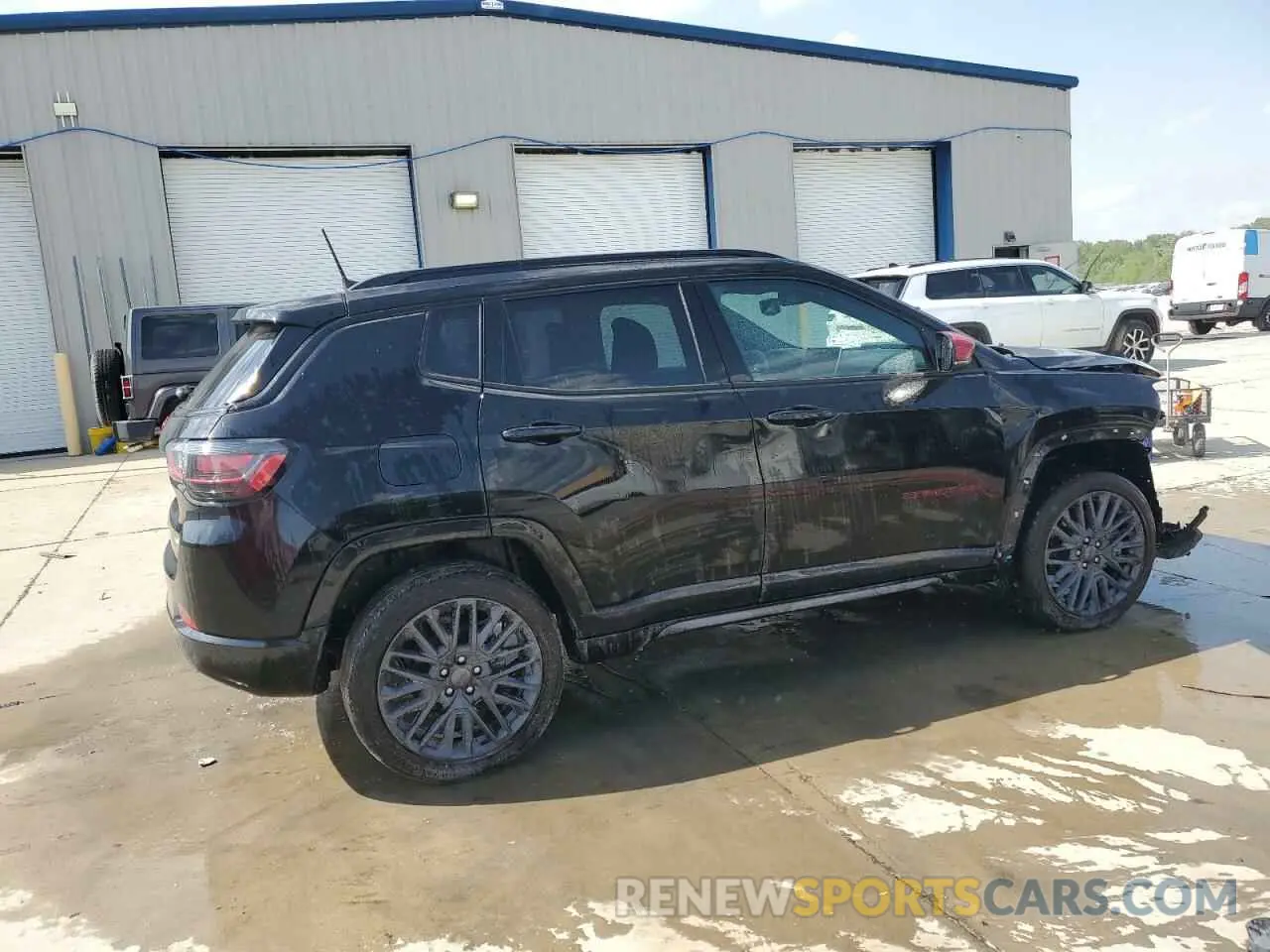 3 Photograph of a damaged car 3C4NJDCN7PT500686 JEEP COMPASS 2023