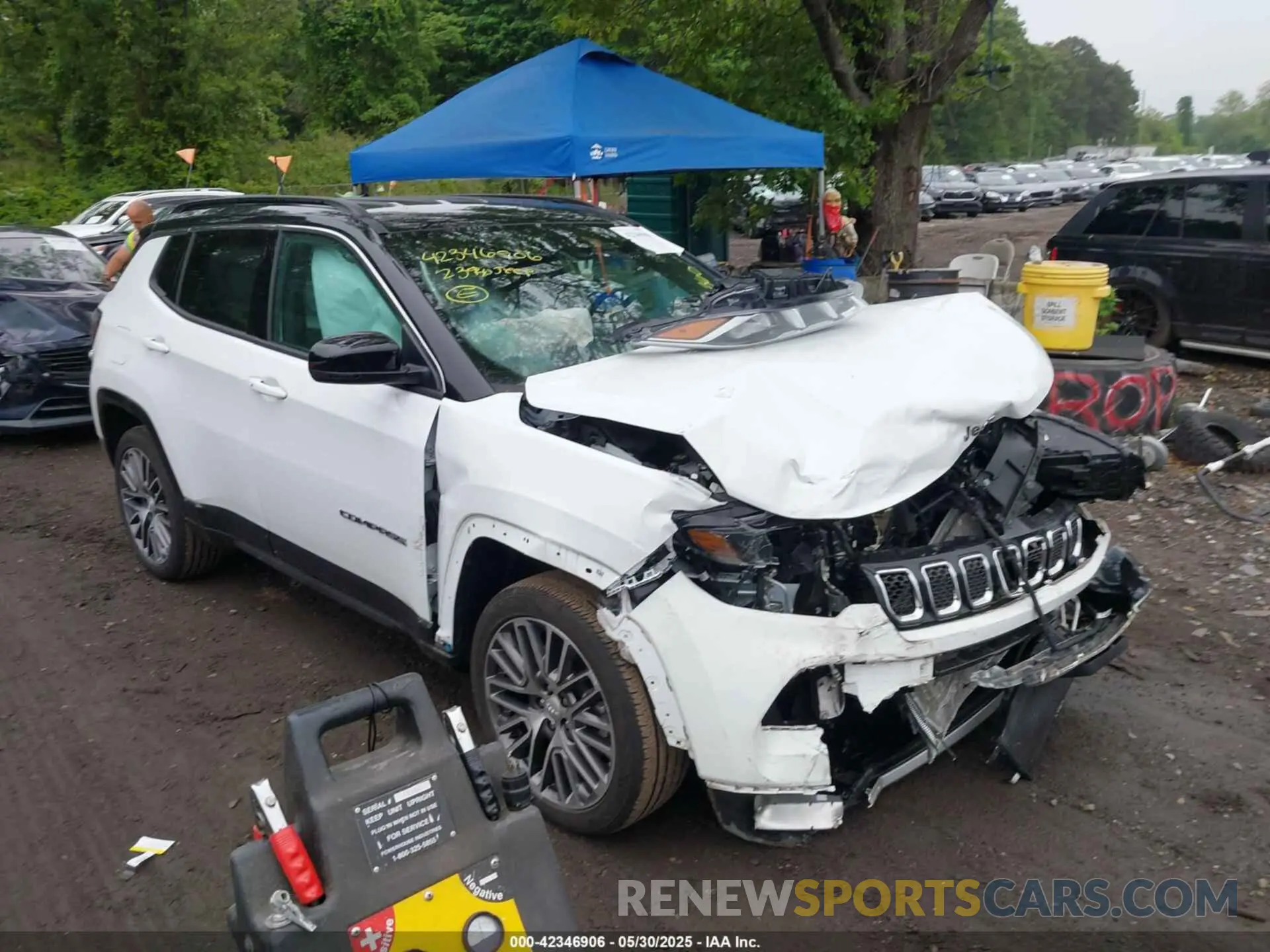 1 Photograph of a damaged car 3C4NJDCN7PT503068 JEEP COMPASS 2023