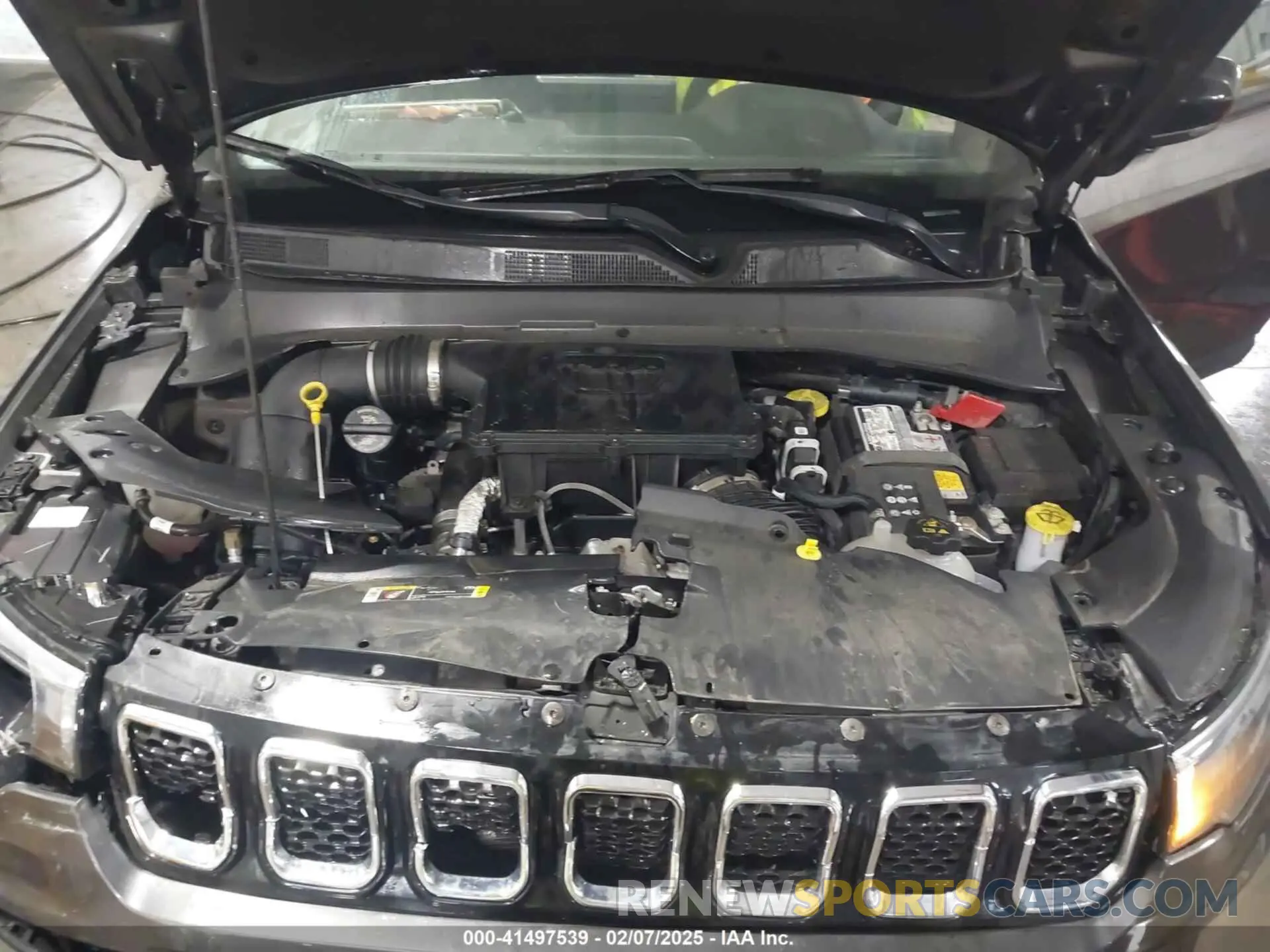 10 Photograph of a damaged car 3C4NJDCN7PT523935 JEEP COMPASS 2023