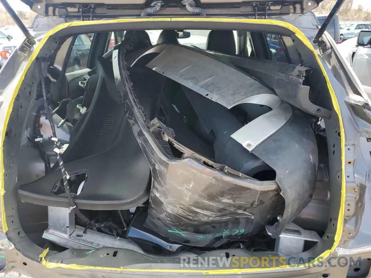 13 Photograph of a damaged car 3C4NJDCN8PT529629 JEEP COMPASS 2023