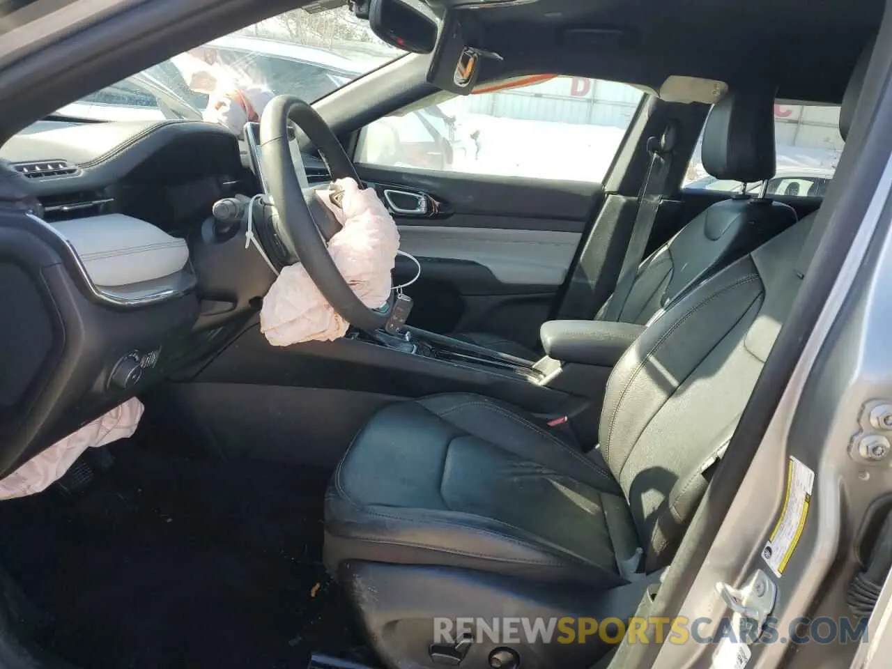 7 Фотография поврежденного автомобиля 3C4NJDCN9PT500690 JEEP COMPASS 2023
