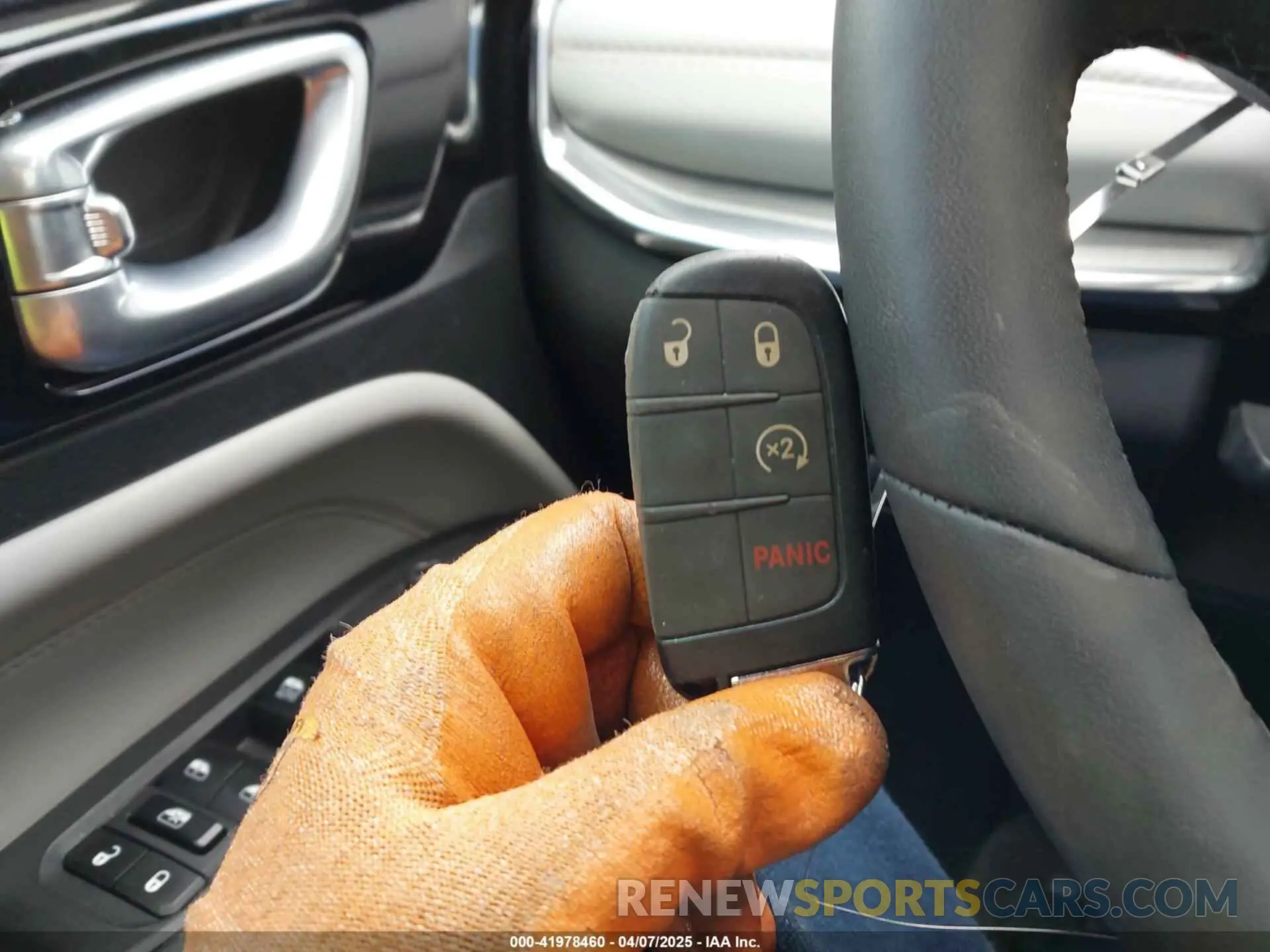 11 Photograph of a damaged car 3C4NJDCN9PT519336 JEEP COMPASS 2023
