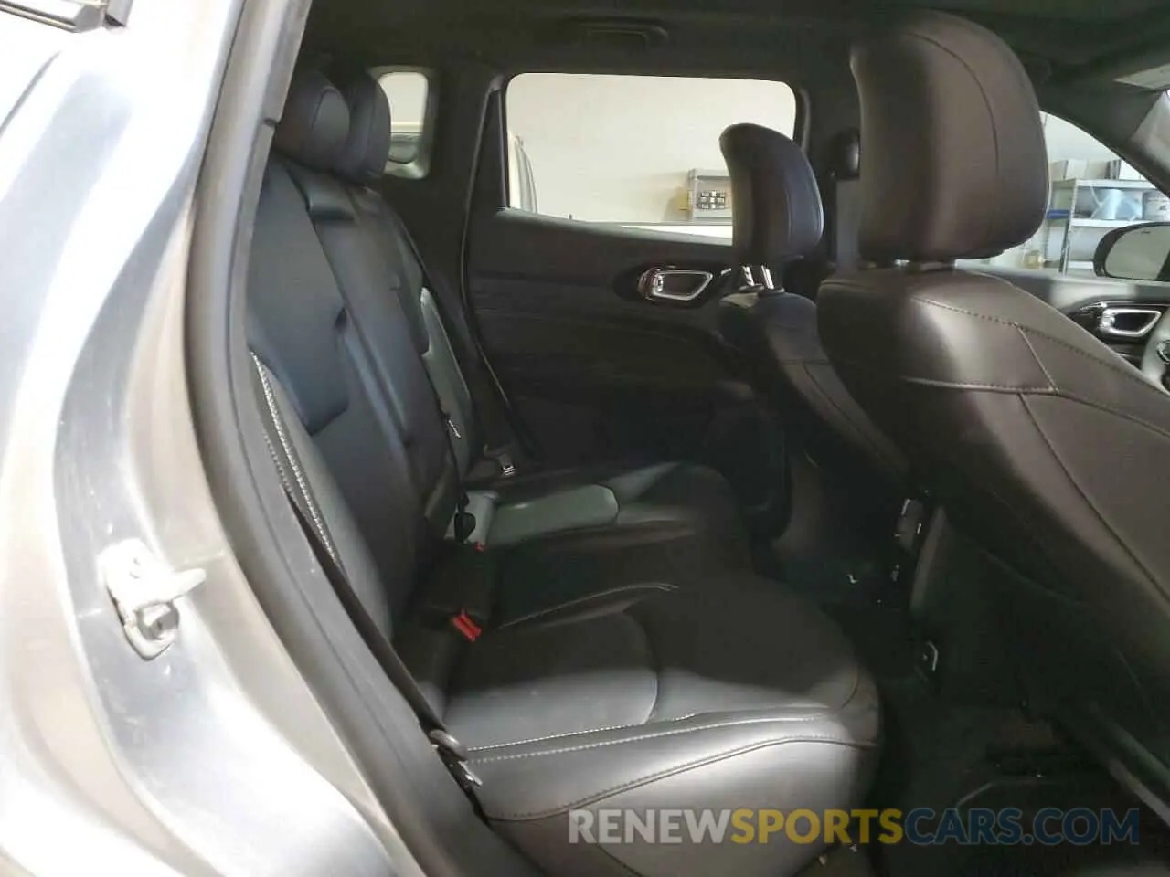 11 Photograph of a damaged car 3C4NJDCN9PT558993 JEEP COMPASS 2023