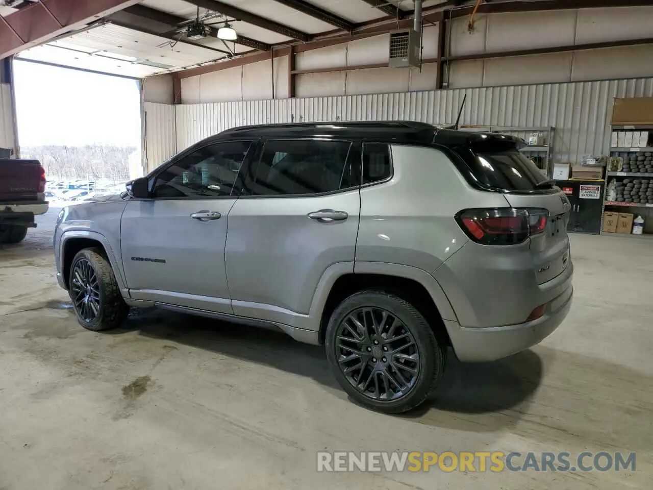2 Photograph of a damaged car 3C4NJDCN9PT558993 JEEP COMPASS 2023
