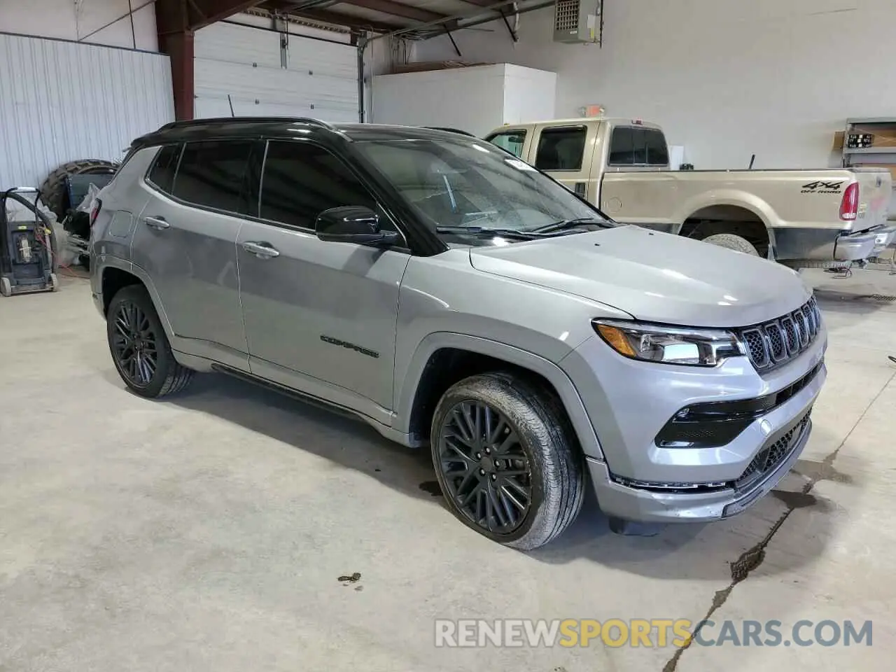 4 Photograph of a damaged car 3C4NJDCN9PT558993 JEEP COMPASS 2023