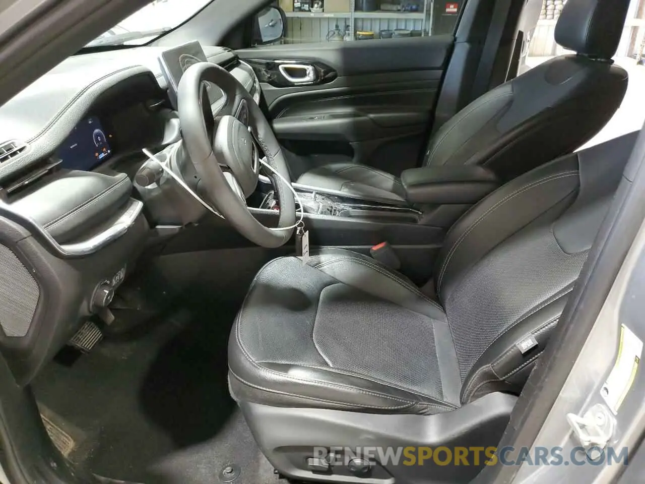 7 Photograph of a damaged car 3C4NJDCN9PT558993 JEEP COMPASS 2023
