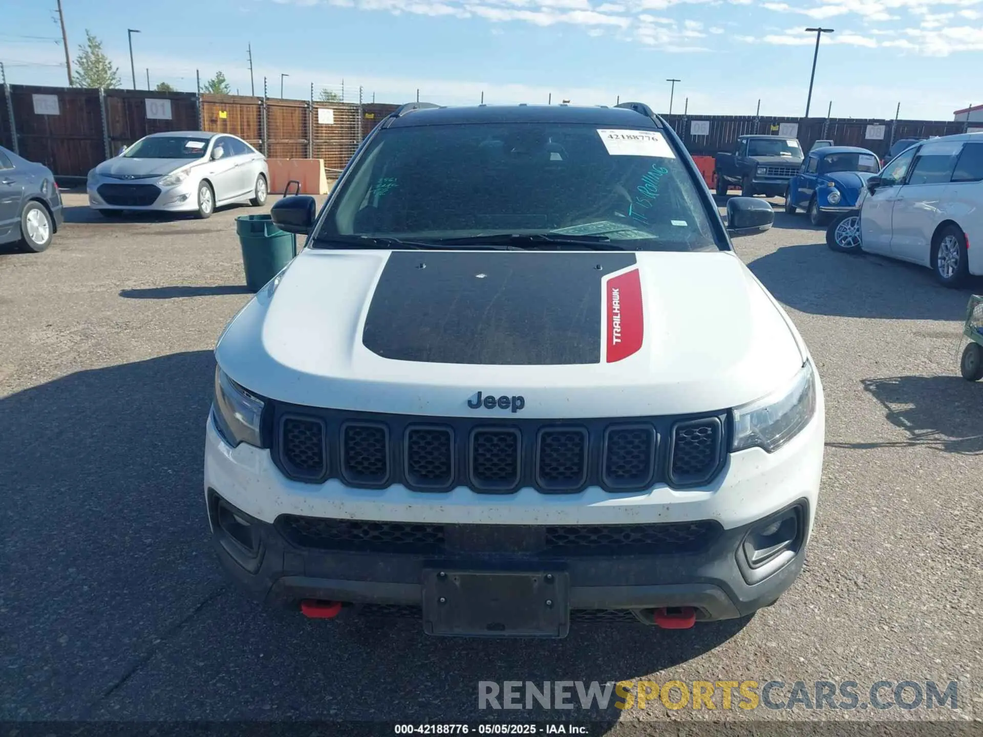 11 Photograph of a damaged car 3C4NJDDN0PT566656 JEEP COMPASS 2023