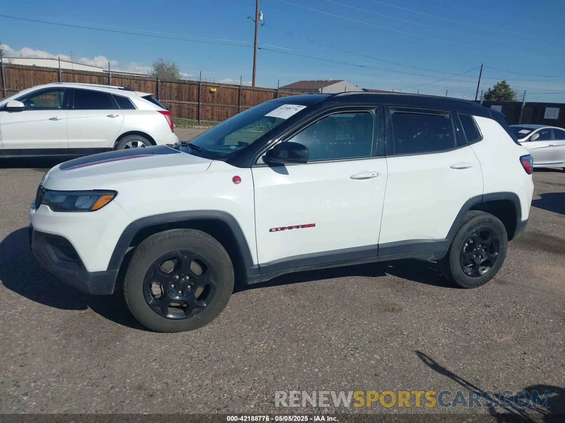 13 Photograph of a damaged car 3C4NJDDN0PT566656 JEEP COMPASS 2023