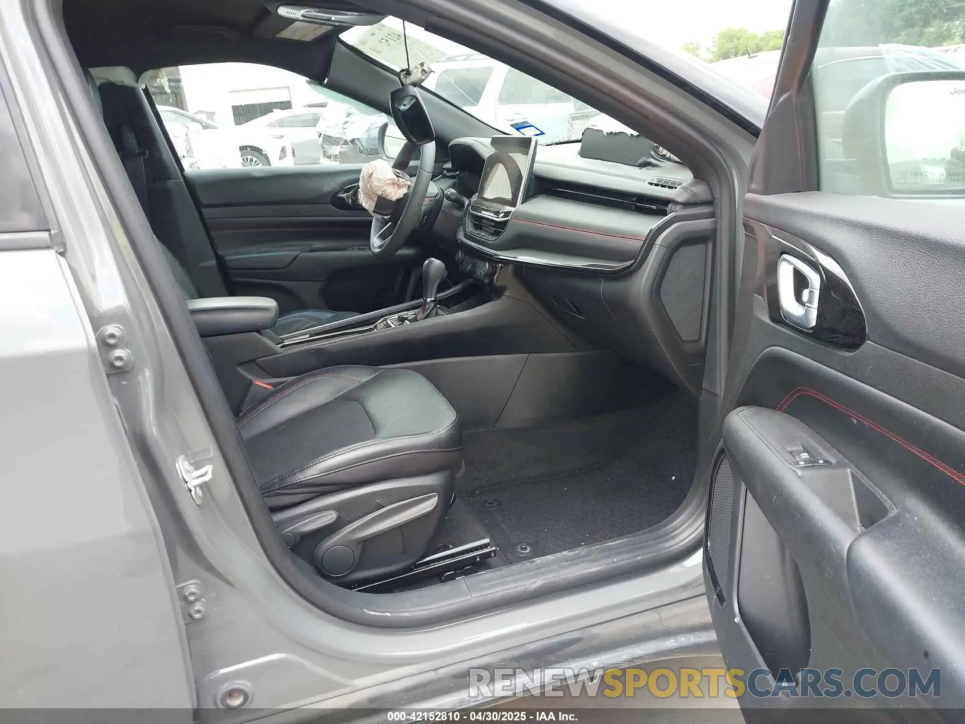 5 Фотография поврежденного автомобиля 3C4NJDDN1PT556640 JEEP COMPASS 2023
