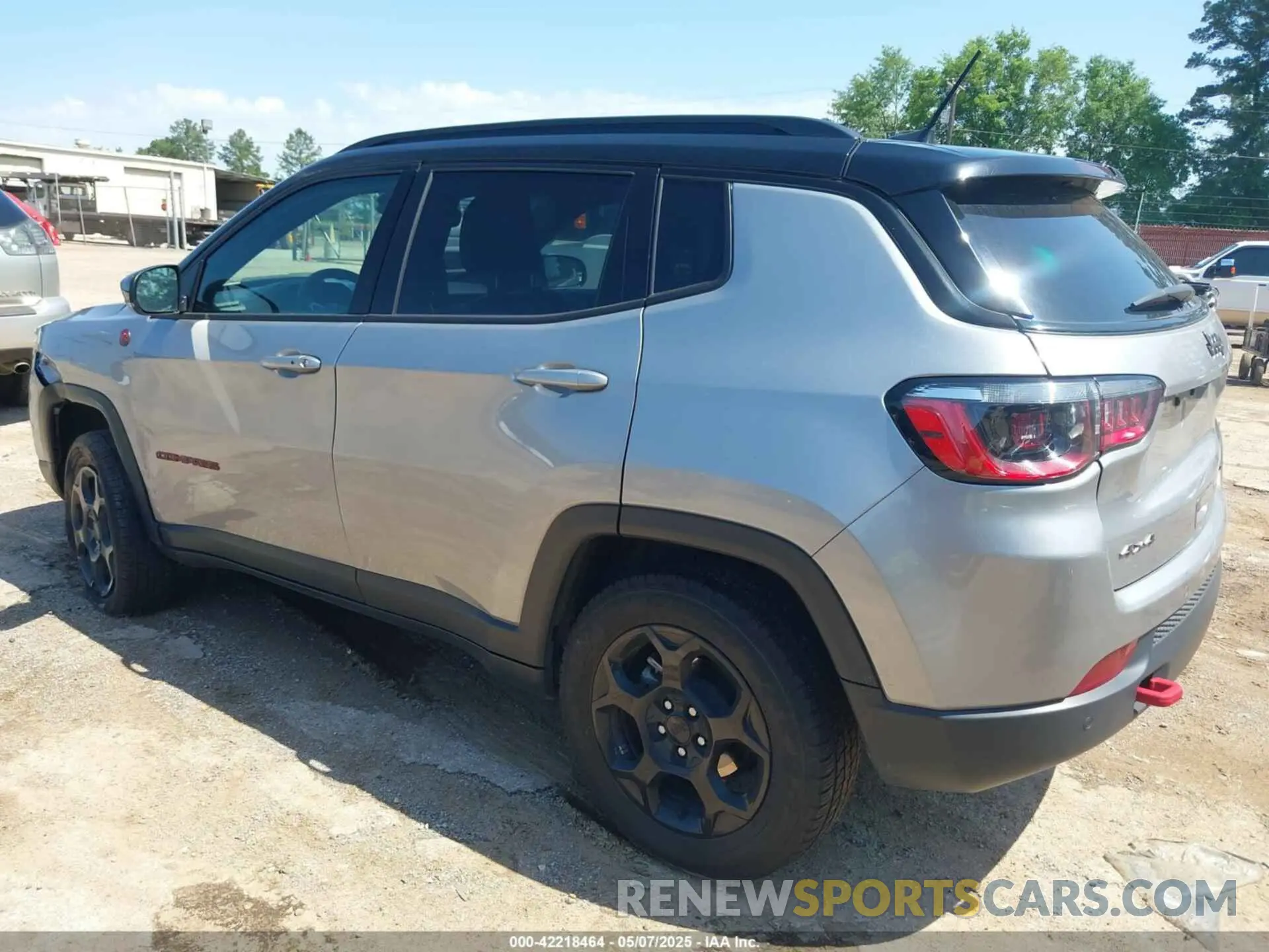 3 Фотография поврежденного автомобиля 3C4NJDDN3PT527995 JEEP COMPASS 2023