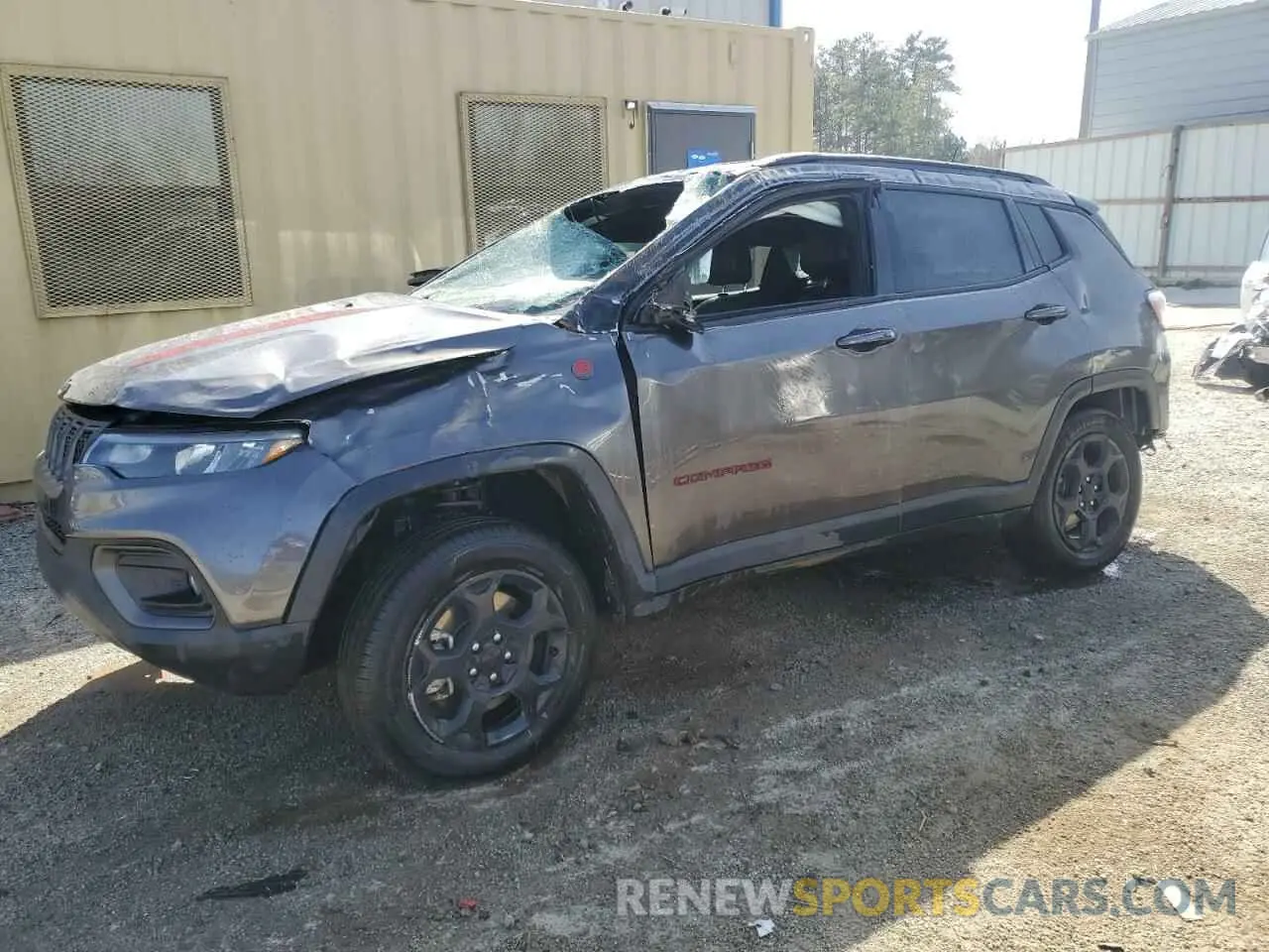 1 Photograph of a damaged car 3C4NJDDN5PT565812 JEEP COMPASS 2023