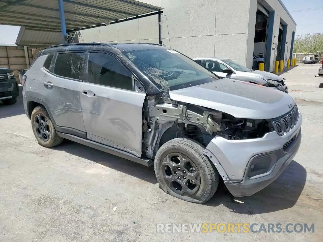 4 Photograph of a damaged car 3C4NJDDN6PT540840 JEEP COMPASS 2023