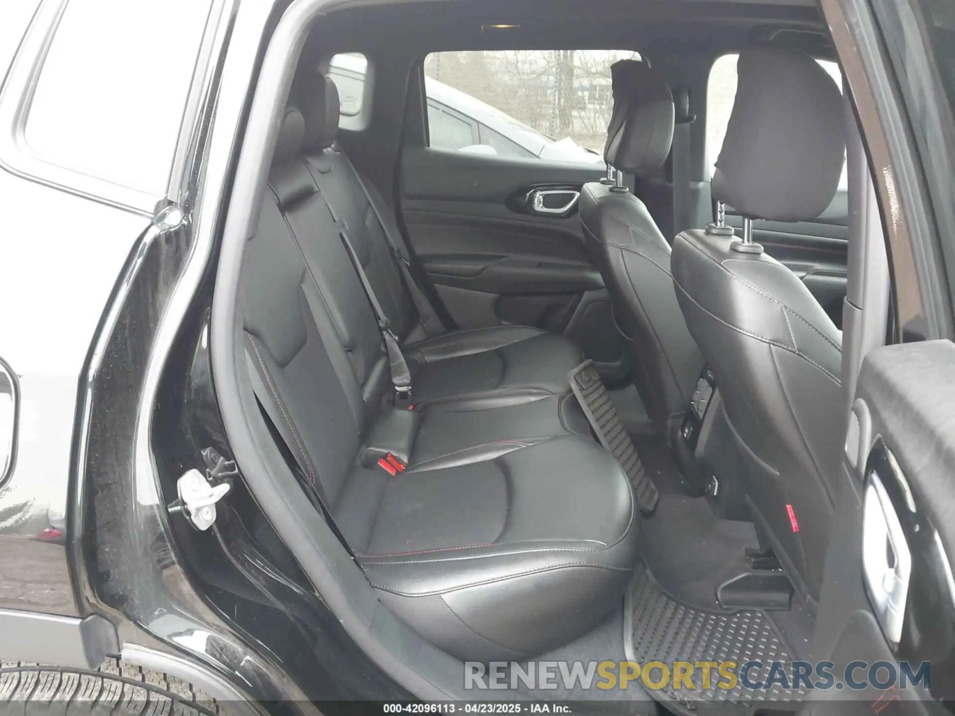 8 Фотография поврежденного автомобиля 3C4NJDDN7PT510813 JEEP COMPASS 2023