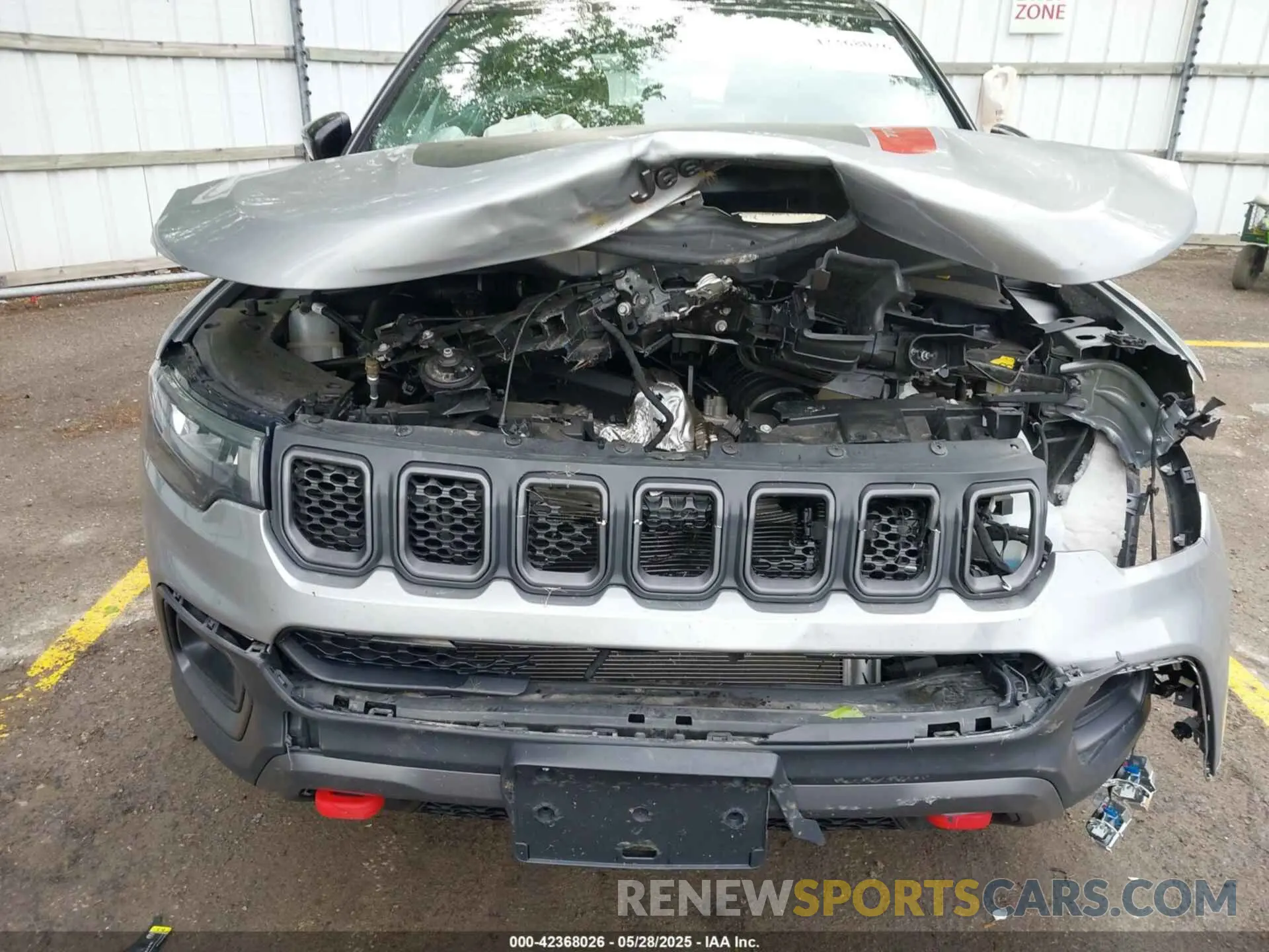 6 Photograph of a damaged car 3C4NJDDN8PT524820 JEEP COMPASS 2023