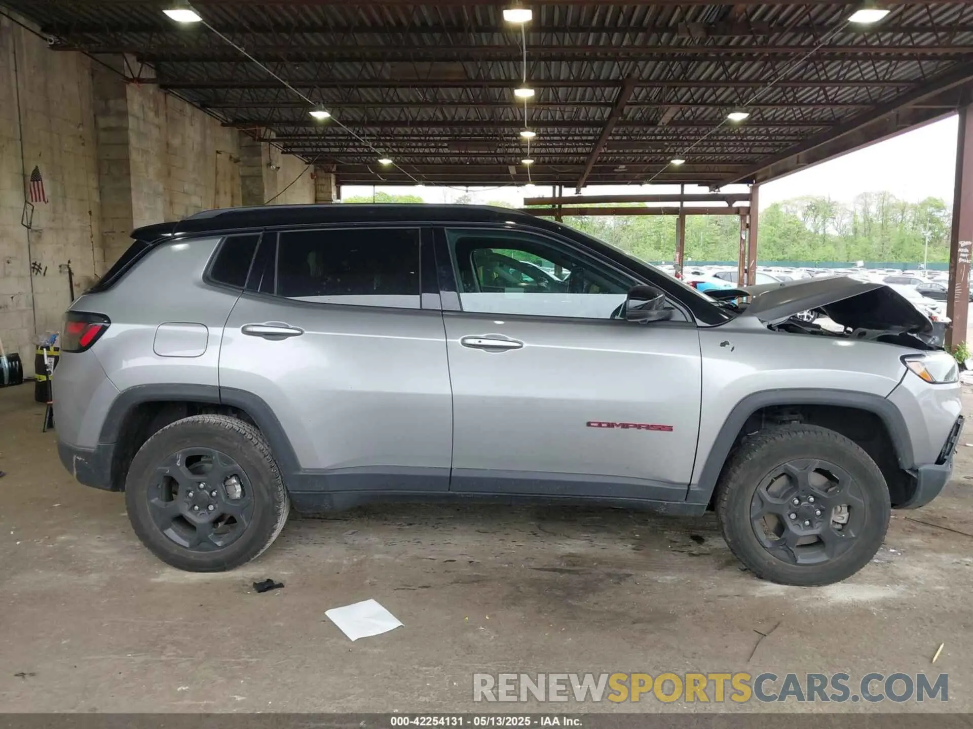13 Фотография поврежденного автомобиля 3C4NJDDN9PT525281 JEEP COMPASS 2023
