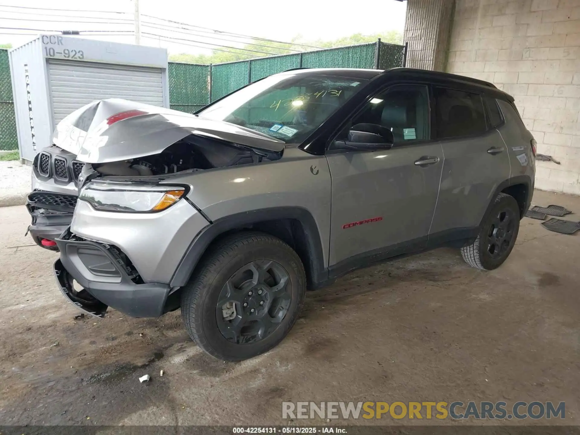2 Фотография поврежденного автомобиля 3C4NJDDN9PT525281 JEEP COMPASS 2023