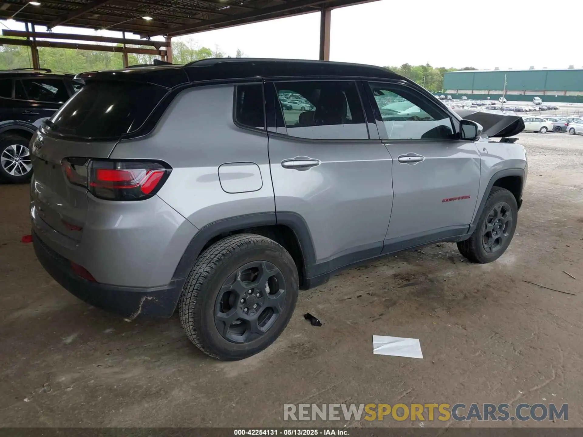 4 Фотография поврежденного автомобиля 3C4NJDDN9PT525281 JEEP COMPASS 2023