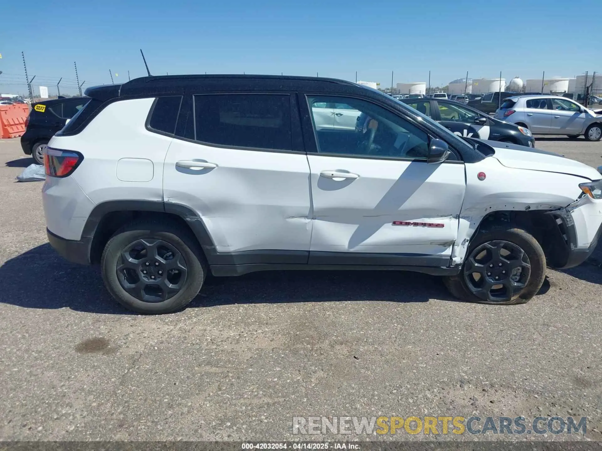 13 Фотография поврежденного автомобиля 3C4NJDDNXPT544387 JEEP COMPASS 2023