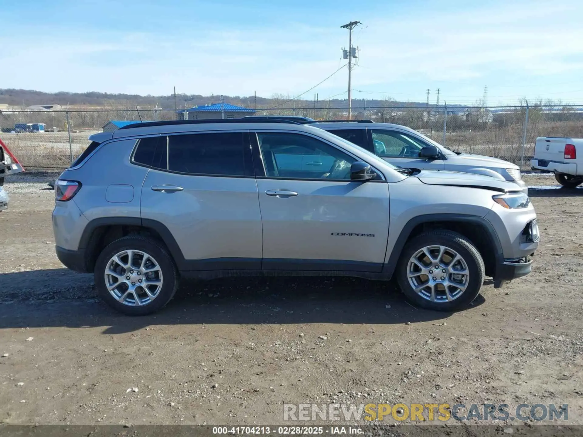 13 Photograph of a damaged car 3C4NJDFN0PT519625 JEEP COMPASS 2023