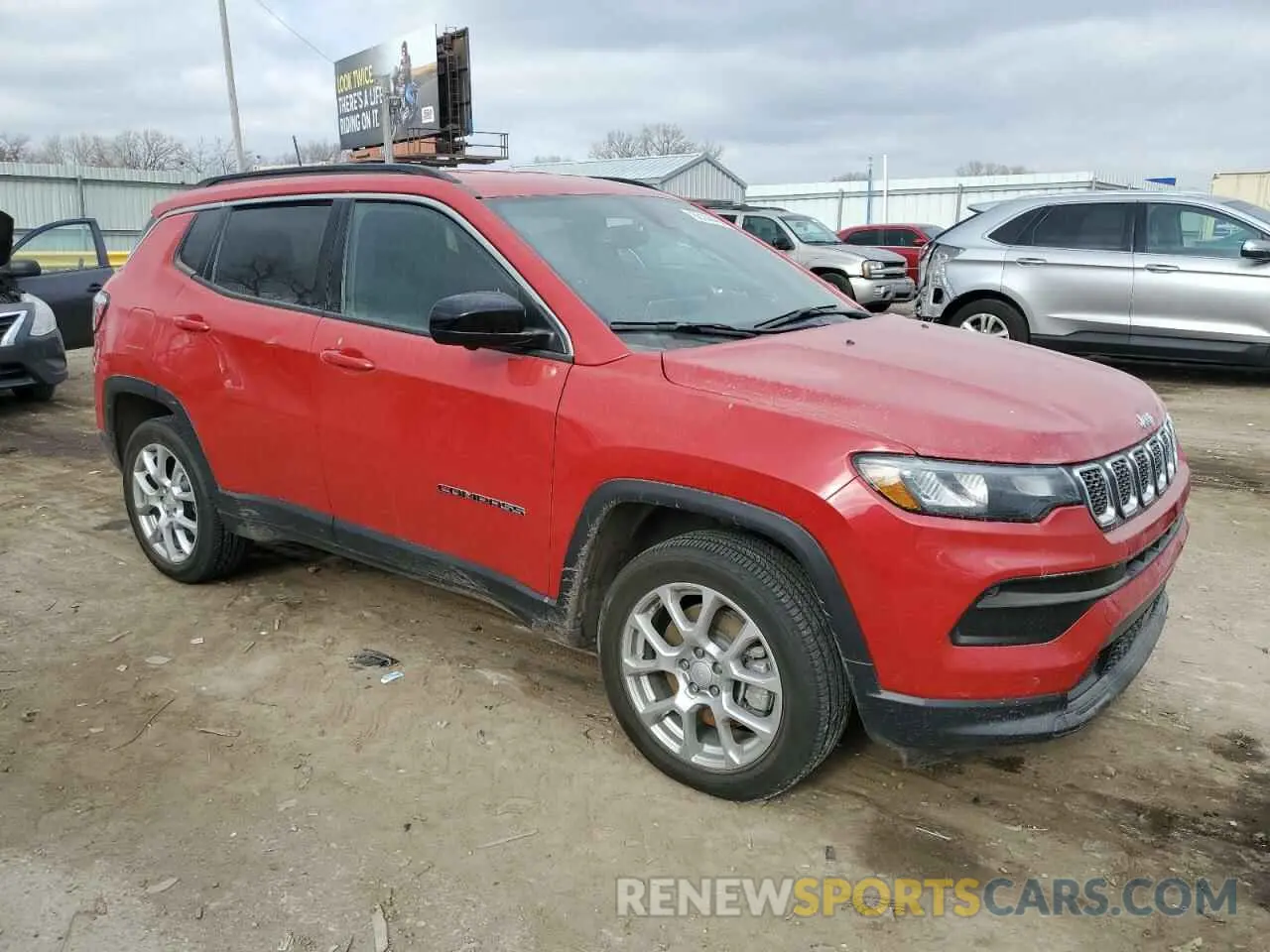 4 Фотография поврежденного автомобиля 3C4NJDFN0PT558540 JEEP COMPASS 2023