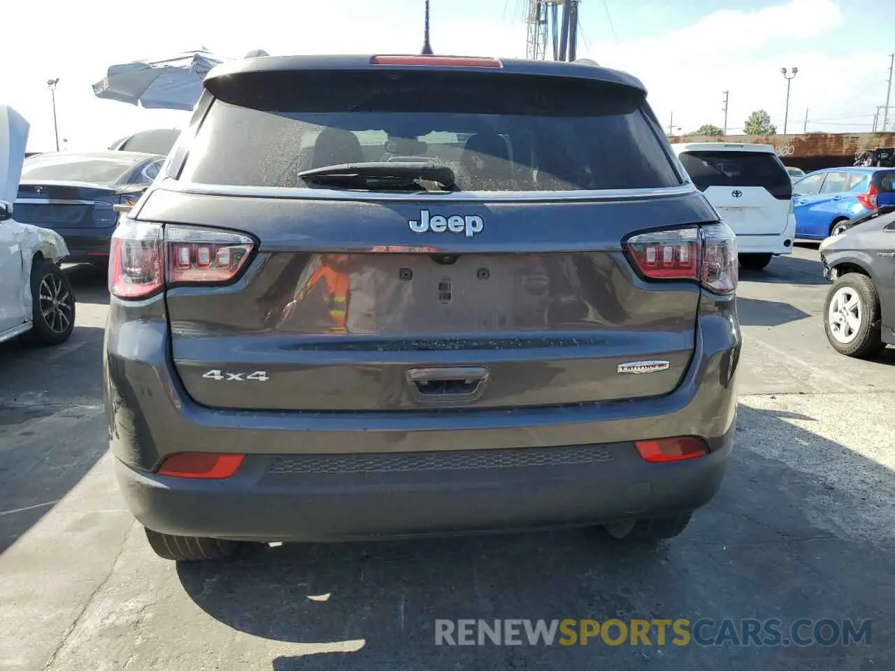 6 Photograph of a damaged car 3C4NJDFN3PT507260 JEEP COMPASS 2023