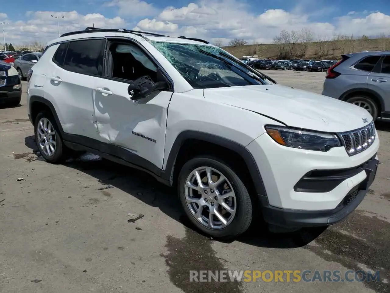 4 Photograph of a damaged car 3C4NJDFN3PT517934 JEEP COMPASS 2023
