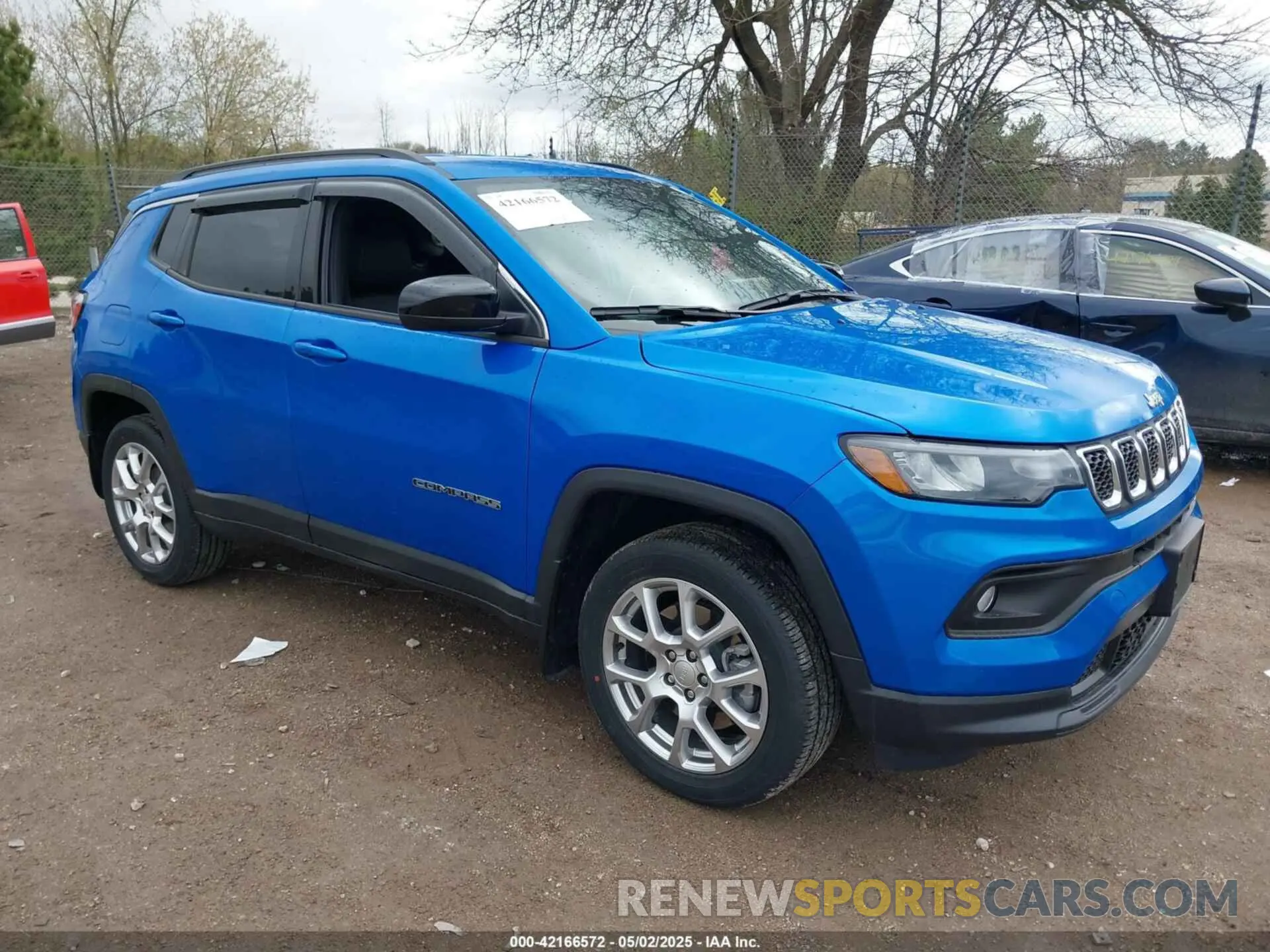 1 Photograph of a damaged car 3C4NJDFN6PT513988 JEEP COMPASS 2023