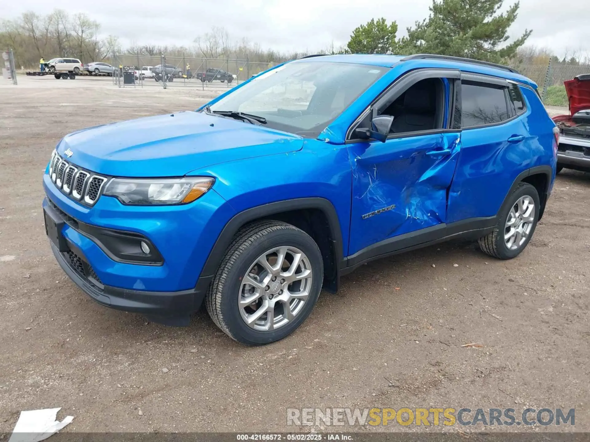 2 Photograph of a damaged car 3C4NJDFN6PT513988 JEEP COMPASS 2023