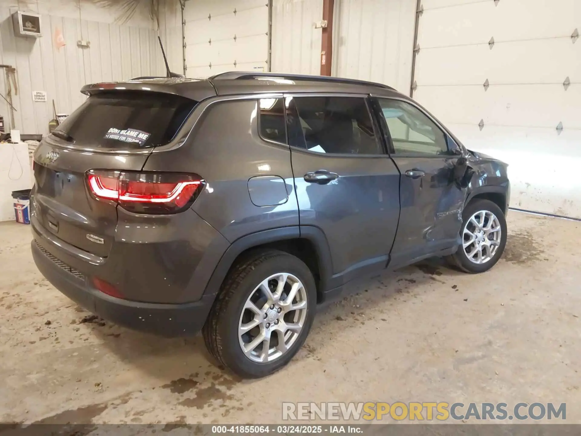 4 Photograph of a damaged car 3C4NJDFN7PT501476 JEEP COMPASS 2023