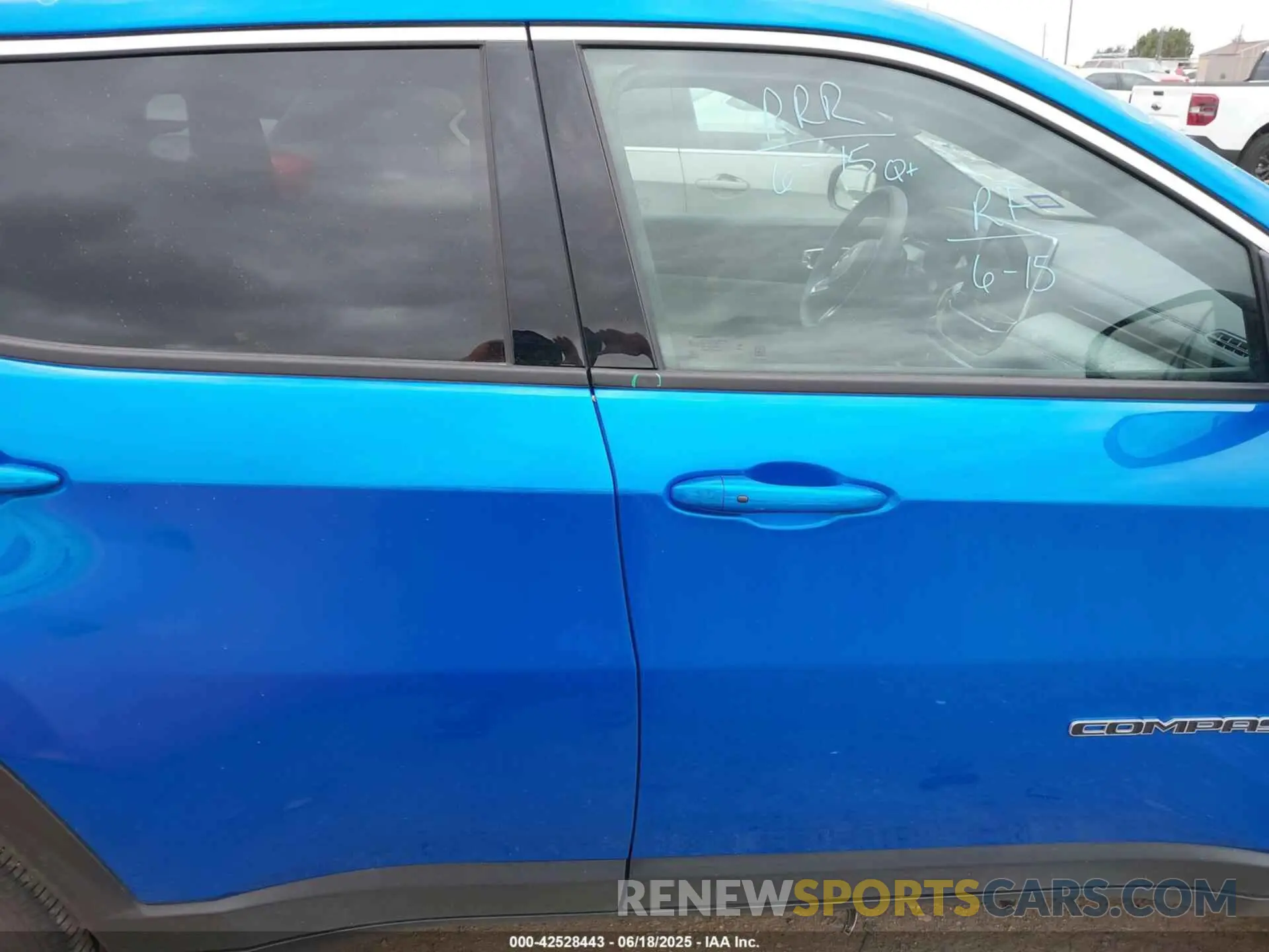 13 Фотография поврежденного автомобиля 3C4NJDFN8PT546846 JEEP COMPASS 2023