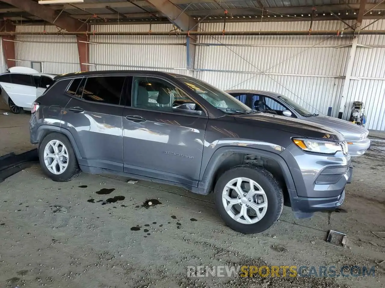 4 Фотография поврежденного автомобиля 3C4NJDAN3RT141472 JEEP COMPASS 2024