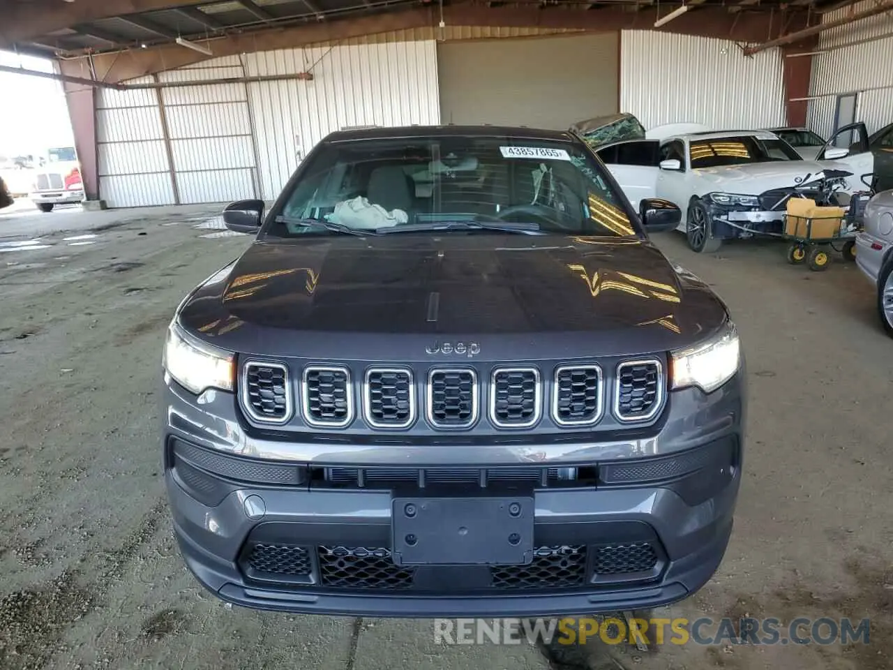 5 Фотография поврежденного автомобиля 3C4NJDAN3RT141472 JEEP COMPASS 2024