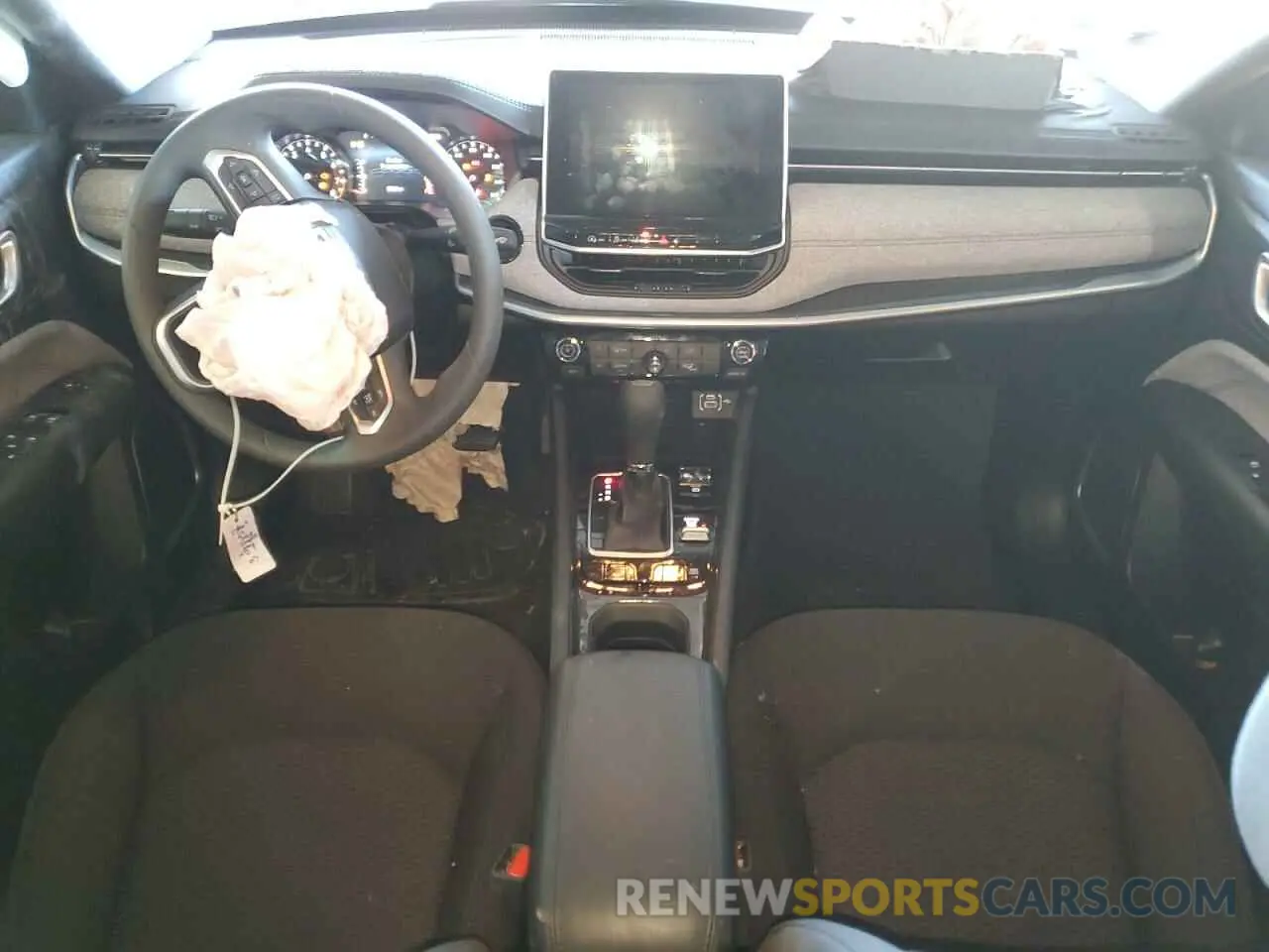 8 Фотография поврежденного автомобиля 3C4NJDAN3RT141472 JEEP COMPASS 2024
