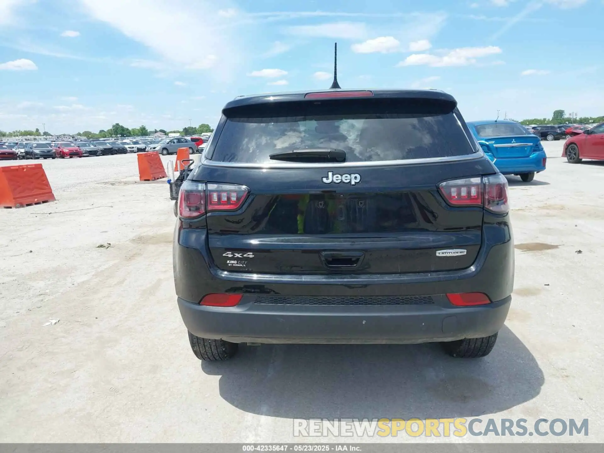 17 Фотография поврежденного автомобиля 3C4NJDAN5RT105556 JEEP COMPASS 2024