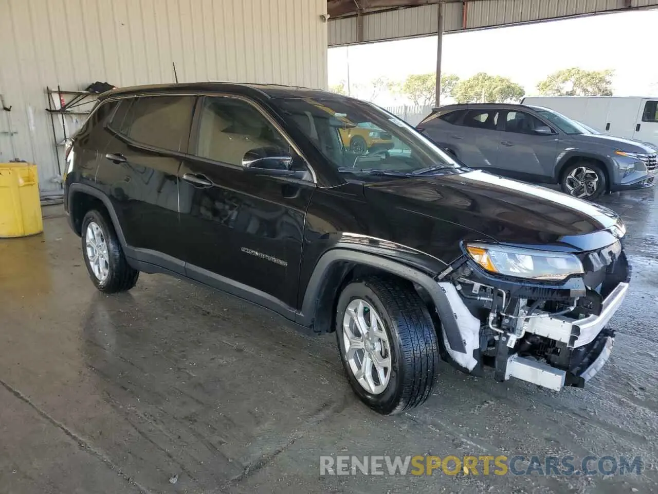 4 Photograph of a damaged car 3C4NJDAN6RT135066 JEEP COMPASS 2024