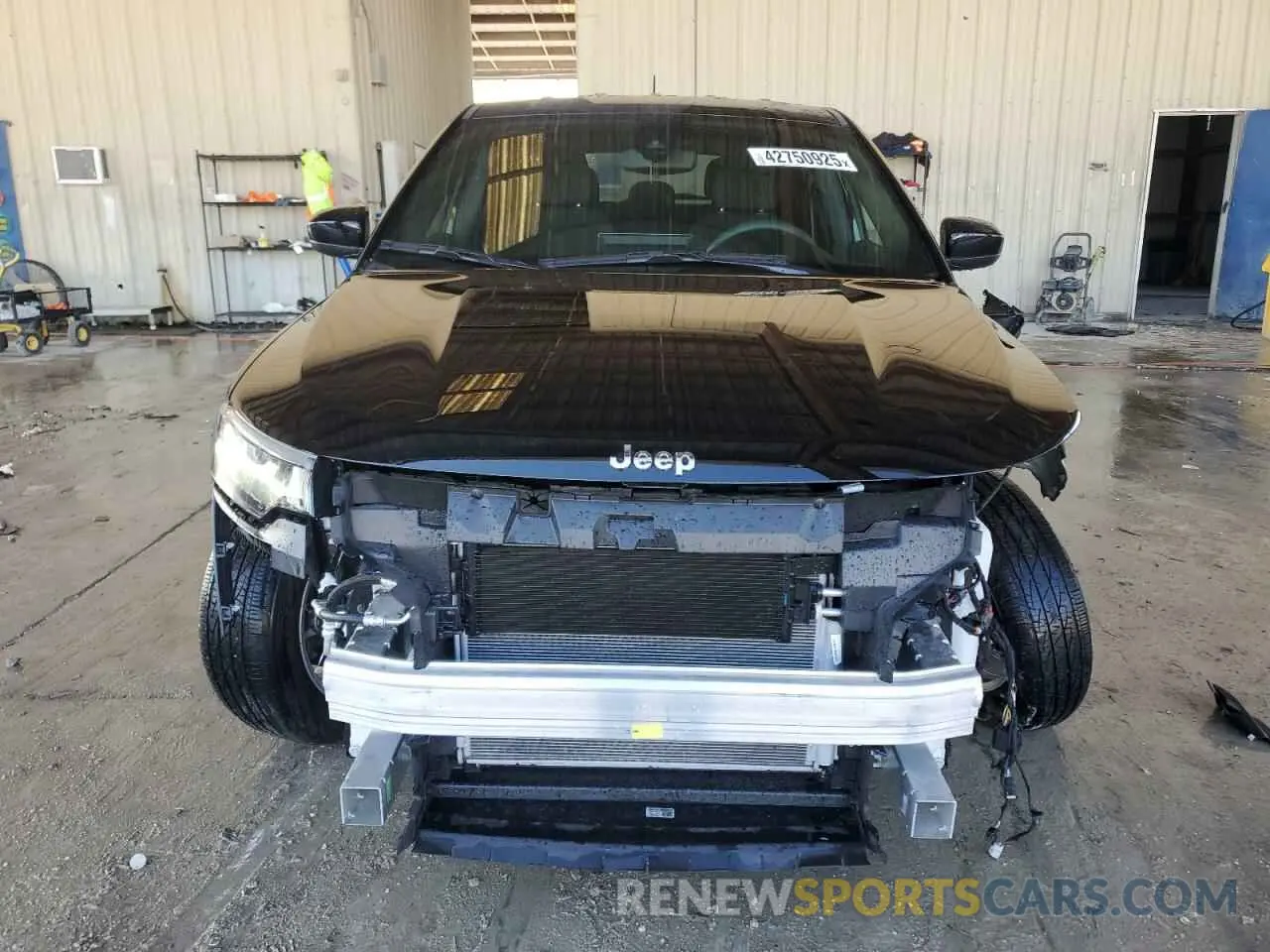 5 Photograph of a damaged car 3C4NJDAN6RT135066 JEEP COMPASS 2024