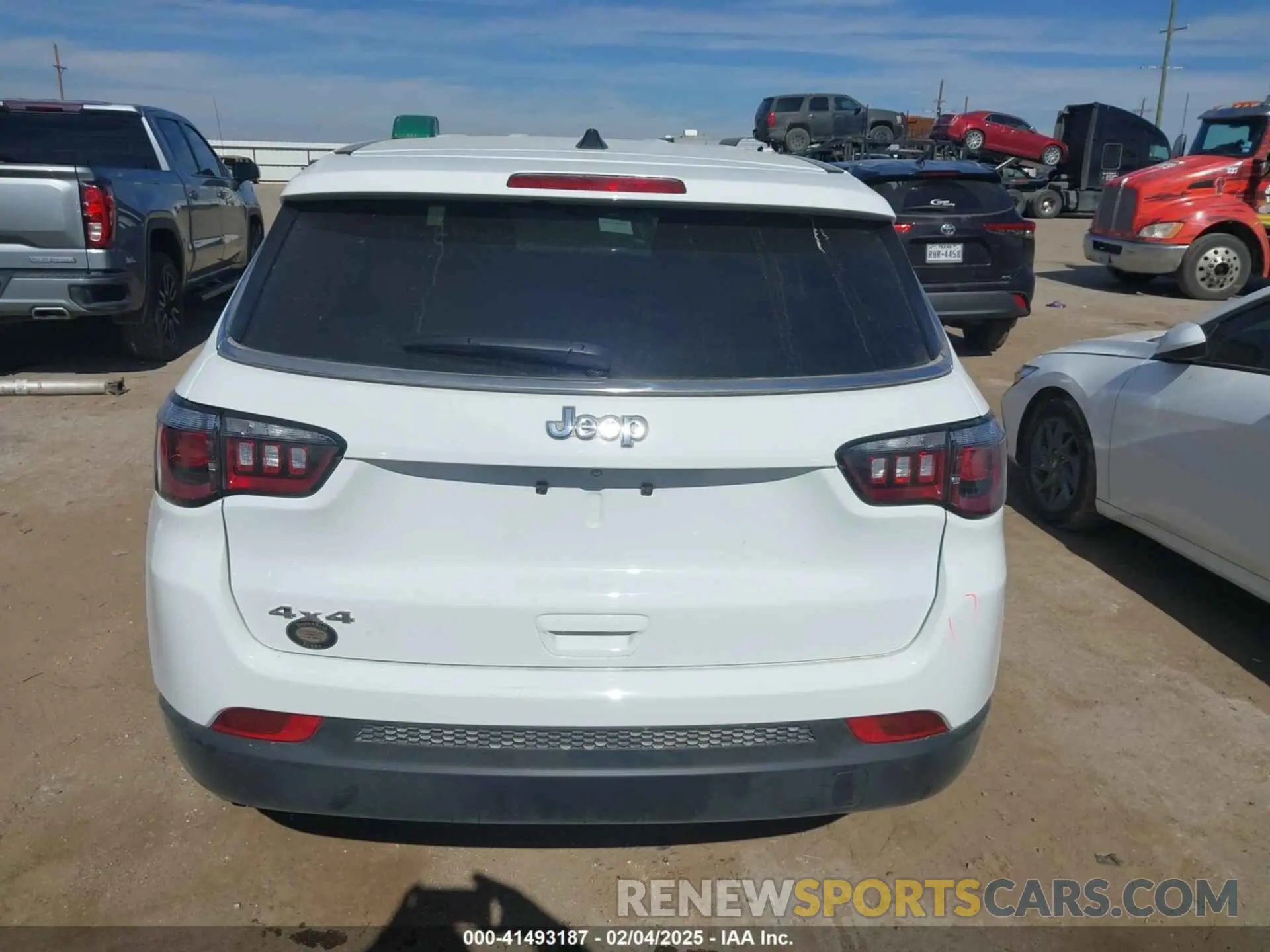 17 Фотография поврежденного автомобиля 3C4NJDAN8RT170417 JEEP COMPASS 2024