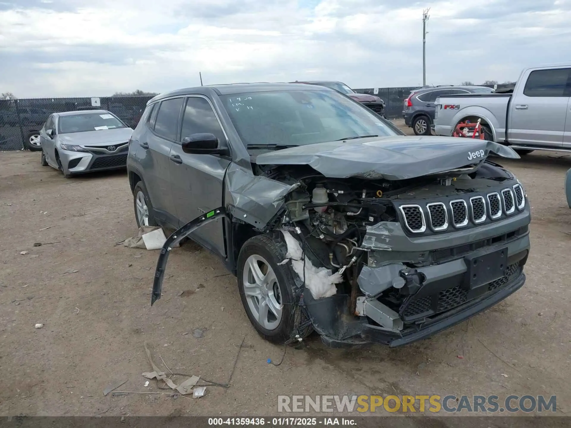 1 Photograph of a damaged car 3C4NJDANXRT583844 JEEP COMPASS 2024