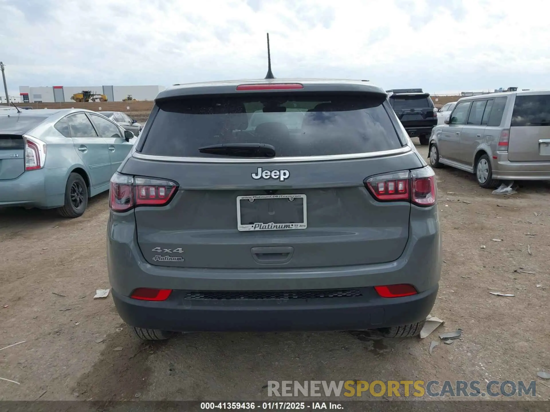 16 Photograph of a damaged car 3C4NJDANXRT583844 JEEP COMPASS 2024