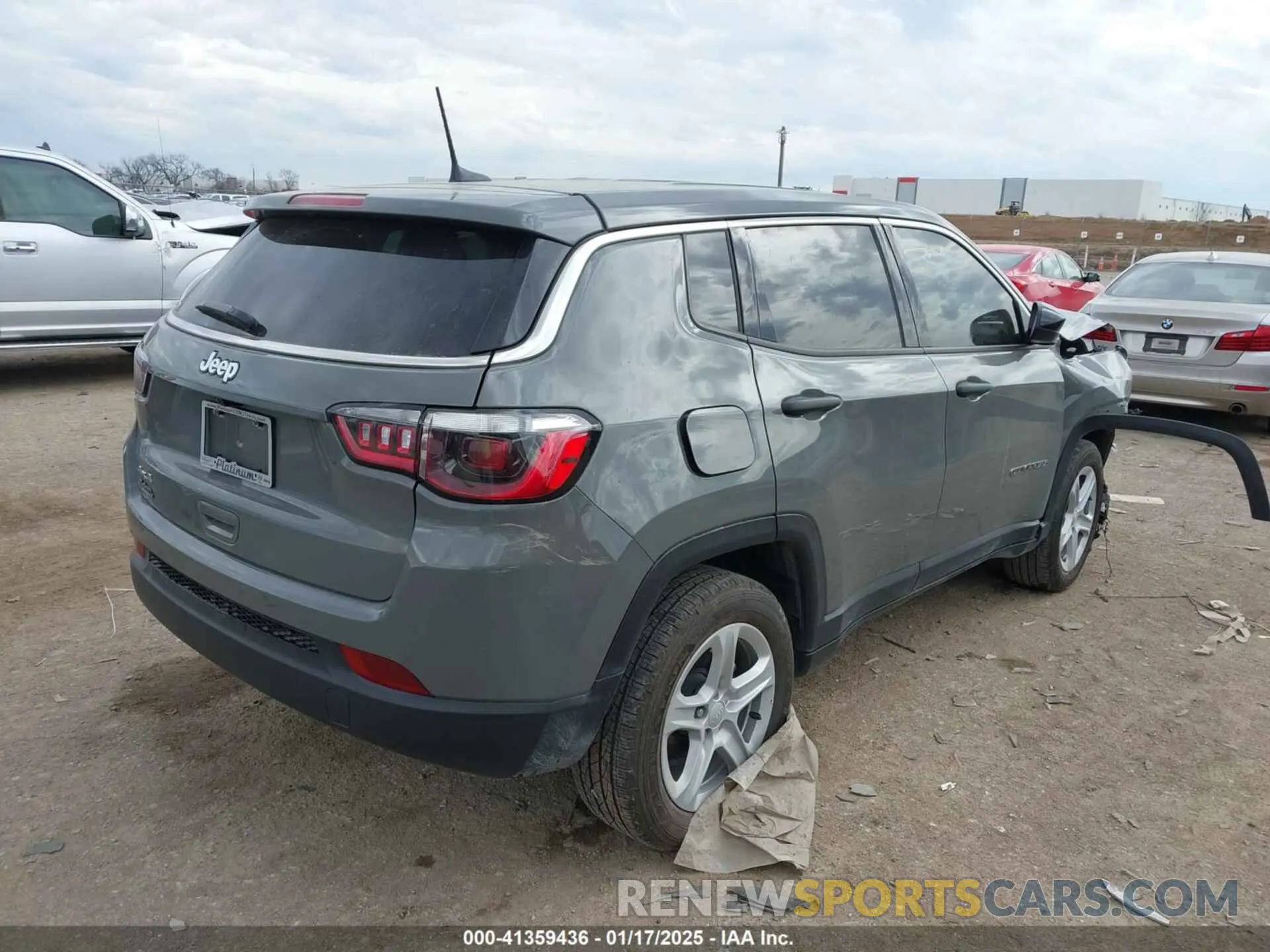 4 Photograph of a damaged car 3C4NJDANXRT583844 JEEP COMPASS 2024