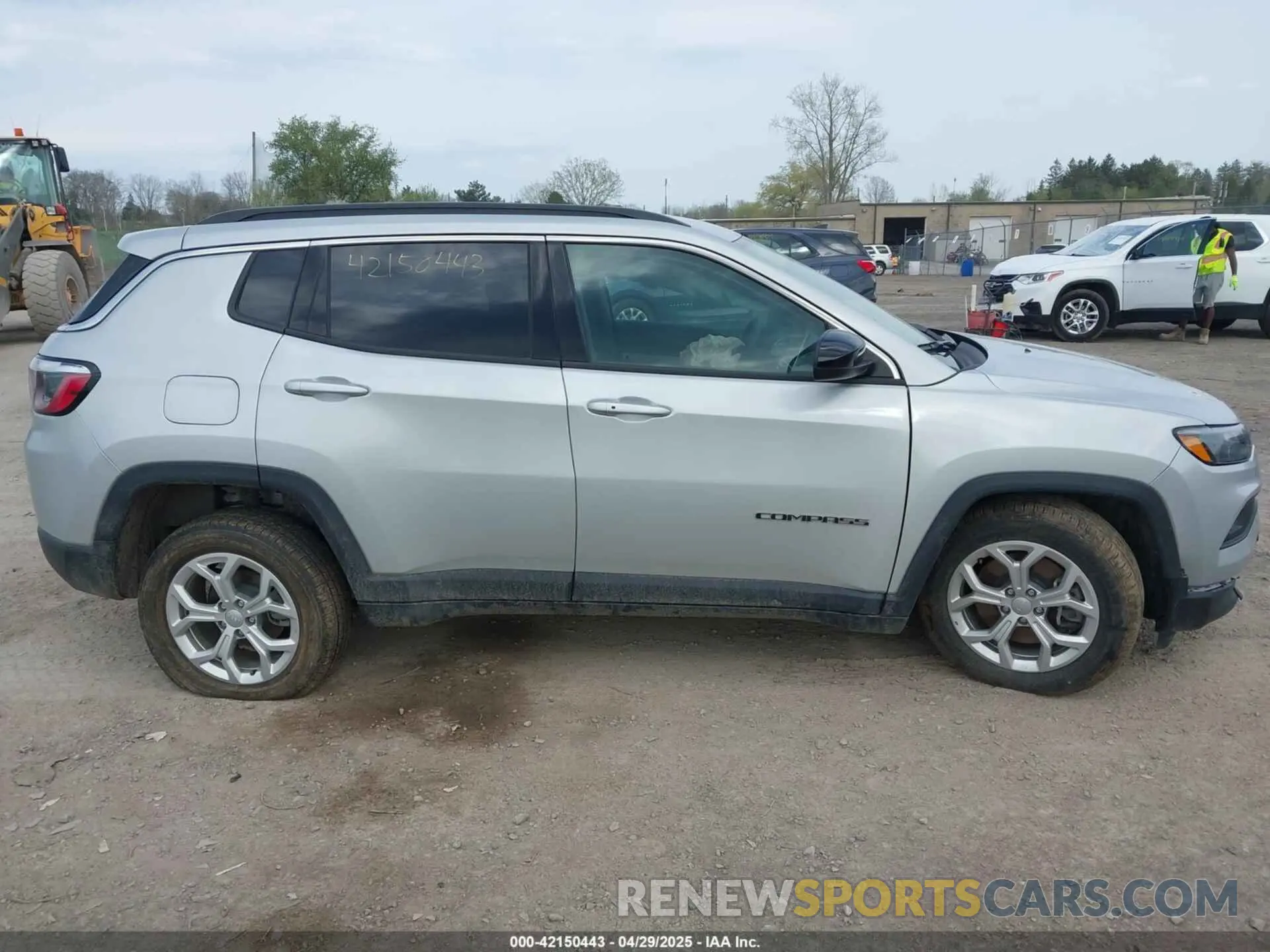 13 Фотография поврежденного автомобиля 3C4NJDBN0RT124448 JEEP COMPASS 2024