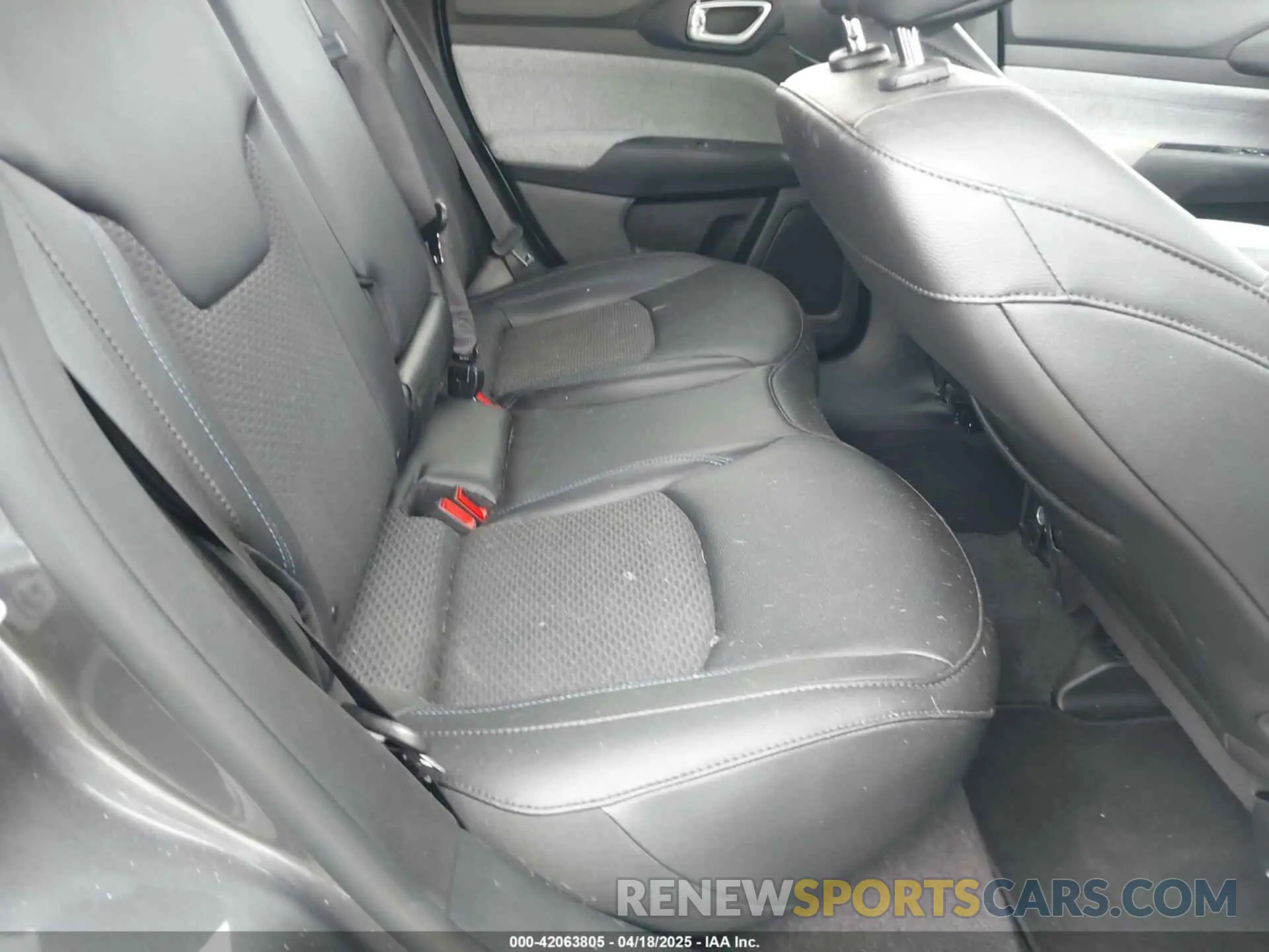 8 Фотография поврежденного автомобиля 3C4NJDBN0RT581776 JEEP COMPASS 2024