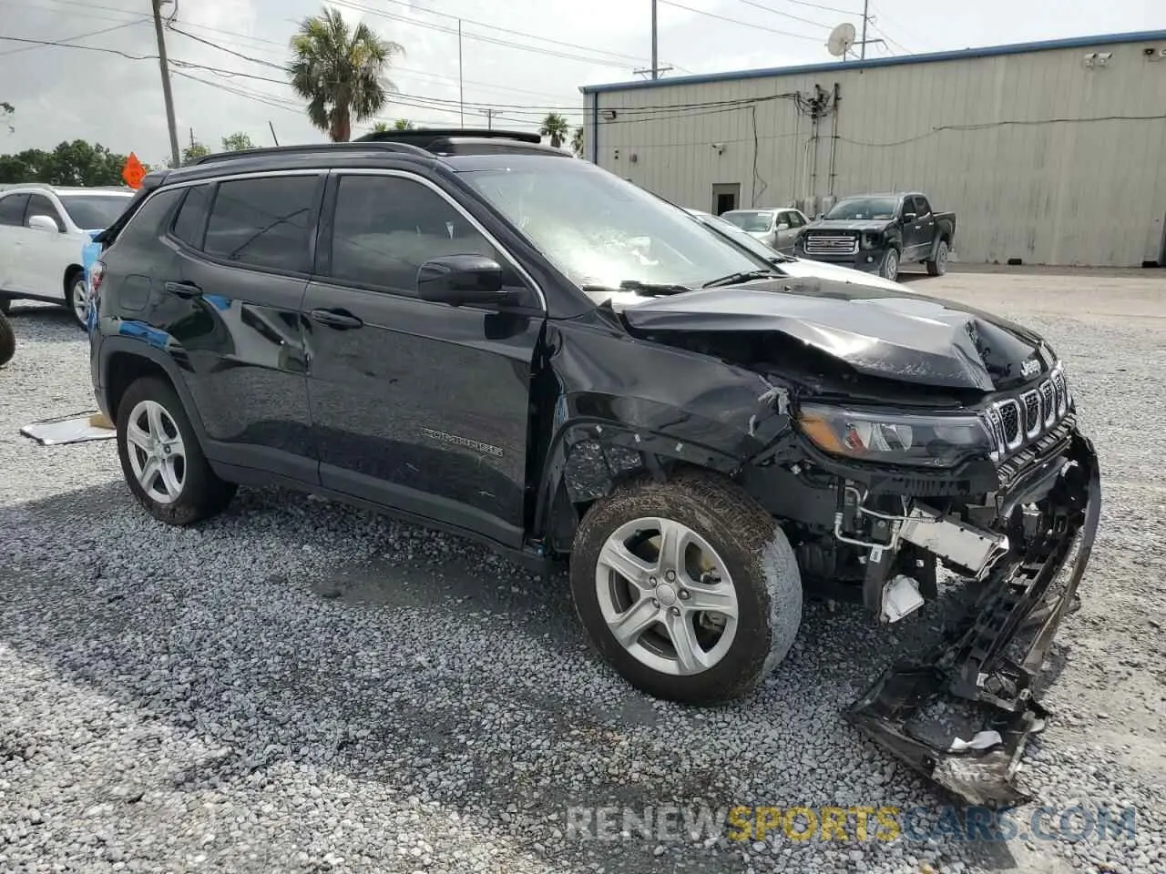 4 Photograph of a damaged car 3C4NJDBN0RT587495 JEEP COMPASS 2024