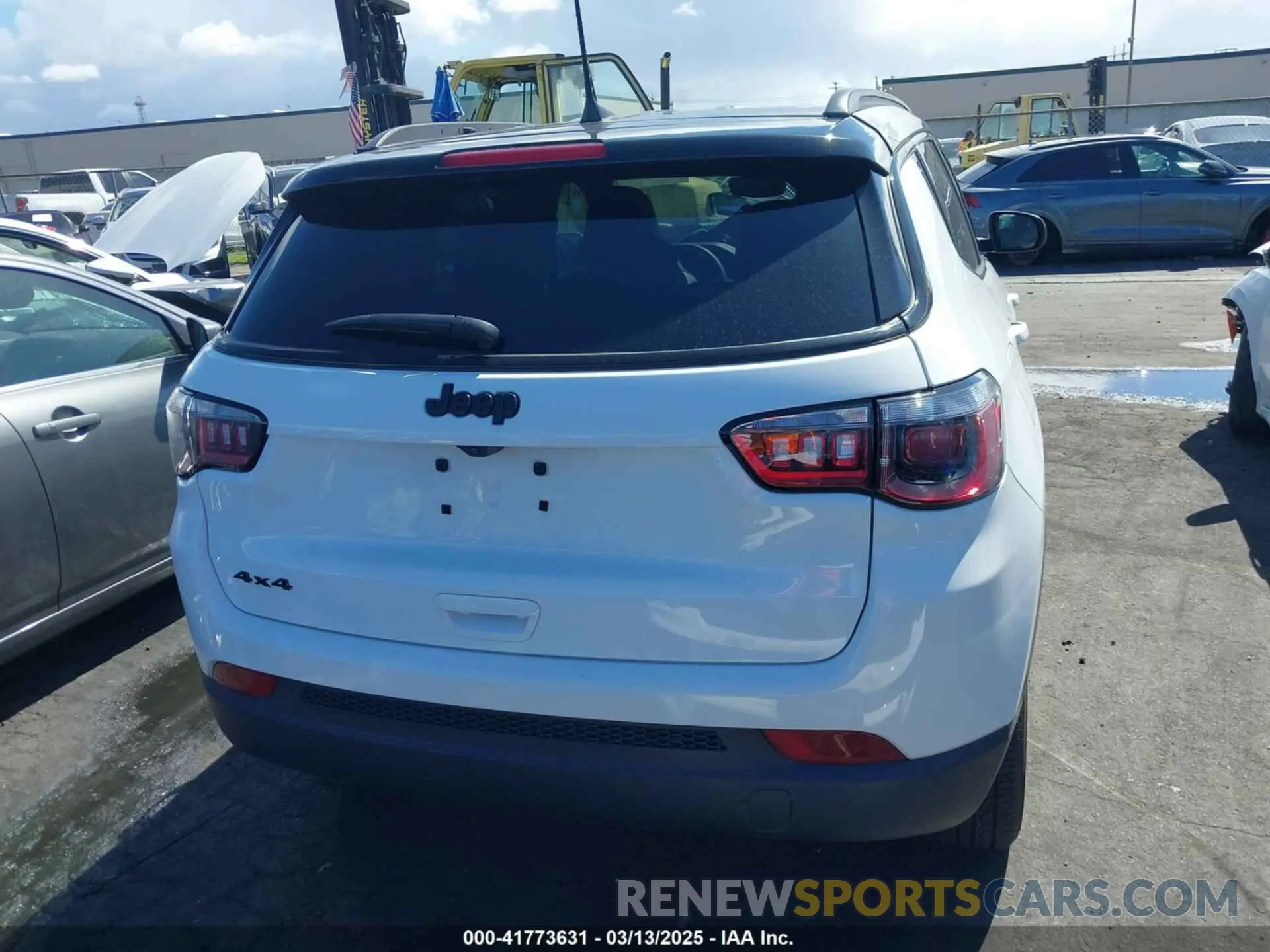 17 Фотография поврежденного автомобиля 3C4NJDBN0RT588081 JEEP COMPASS 2024